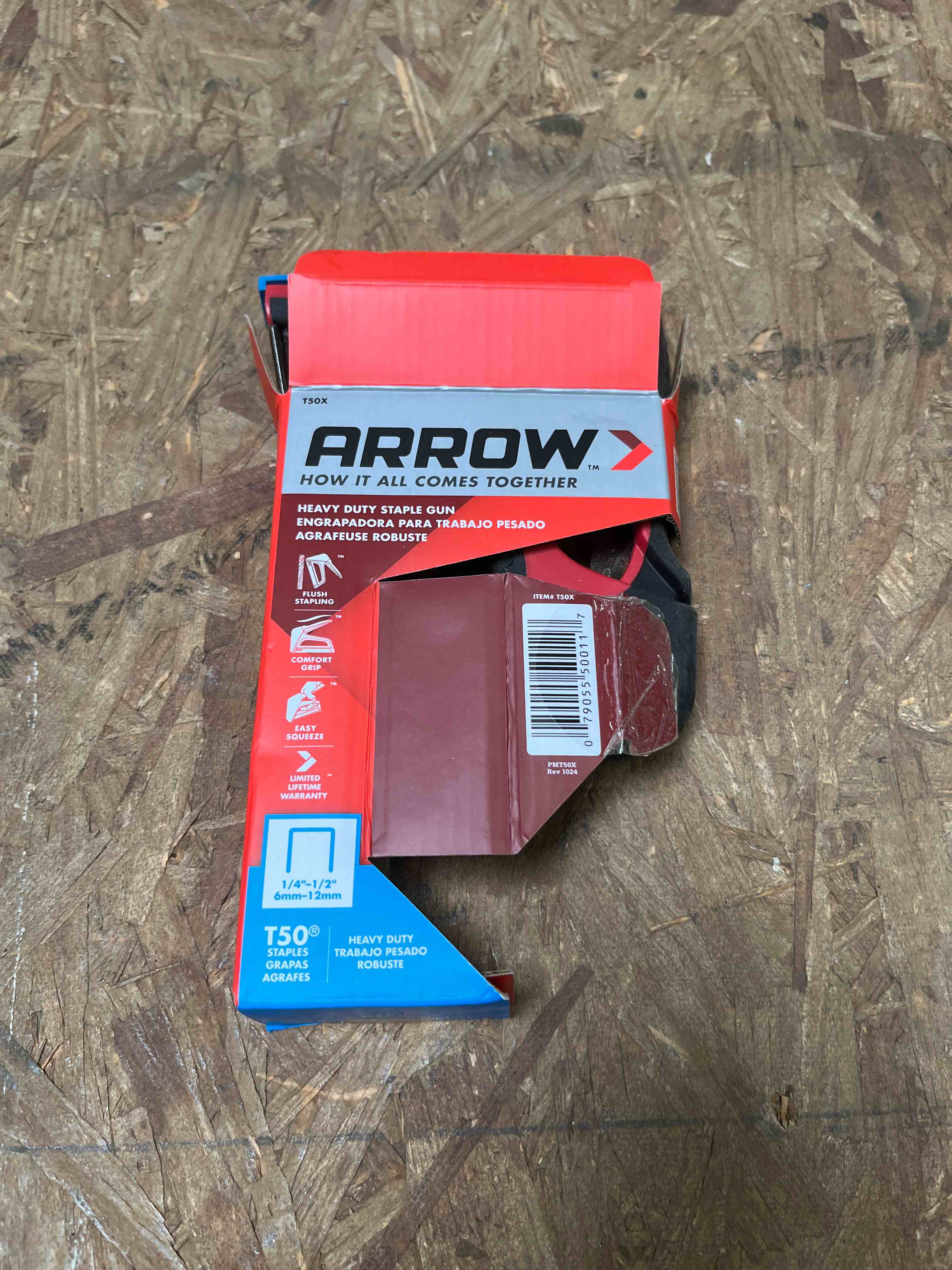 Condition photo showing Good Condition for arrow t50x heavy-duty staple gun for upholstery, furniture, office, decorating, fits 1/4", 5/16”, 3/8", or 1/2" staples 1-pack