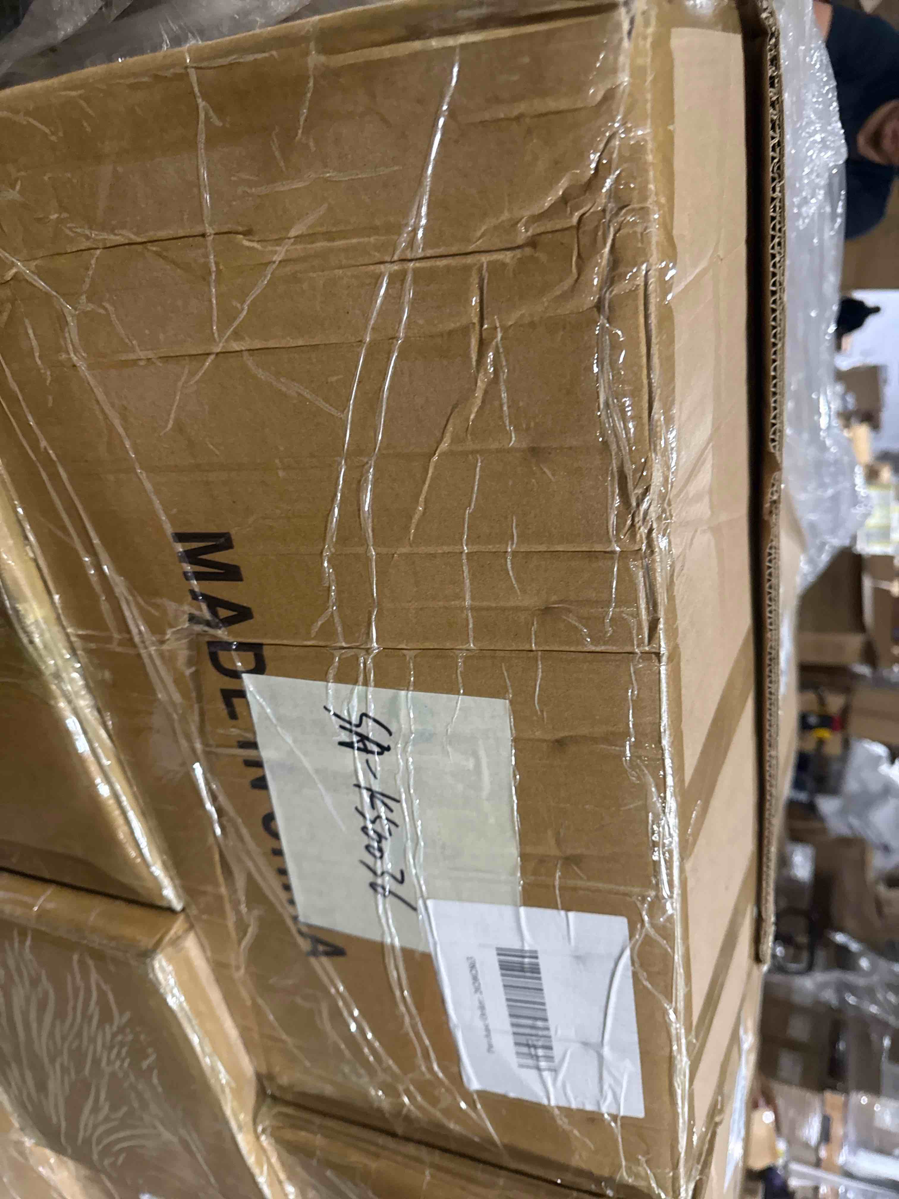 Condition photo showing New/Like New for case of 500 sa kids tidal wave face shield