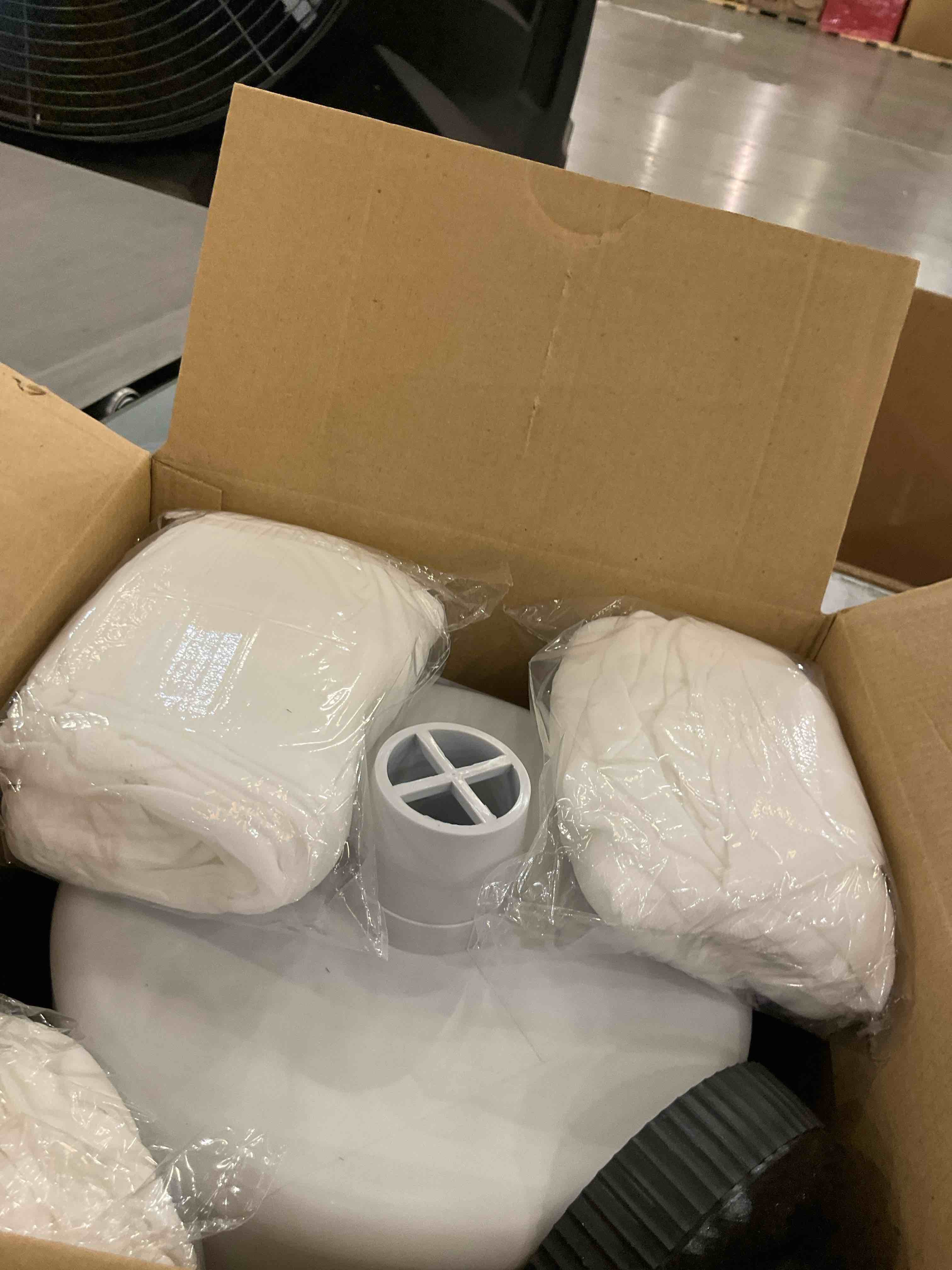 https://s3.amazonaws.com/lotting-images-prod/TEA2355201_1751298593046.jpeg