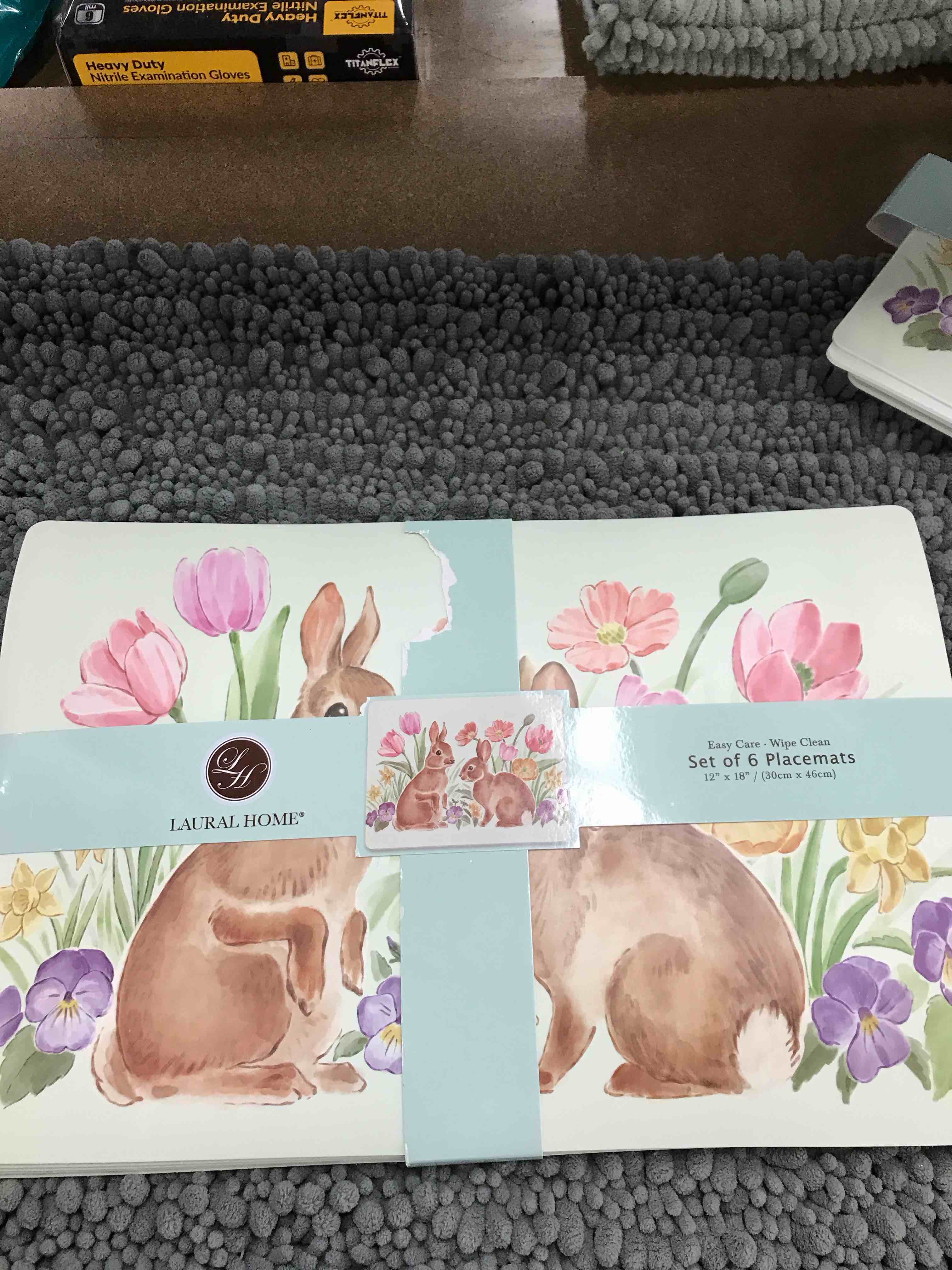 laura home set of 6 placemats. 12x18”