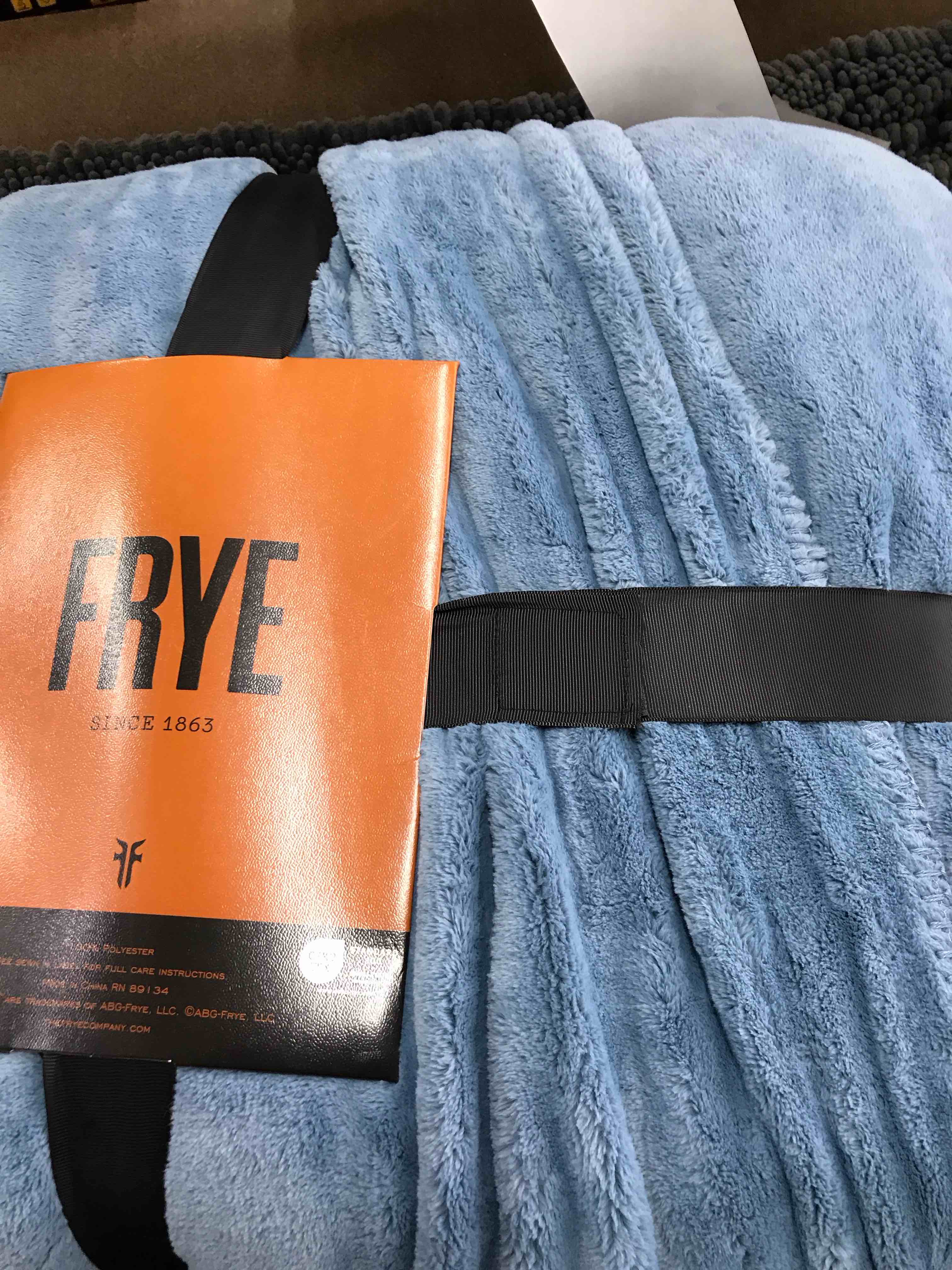 Condition photo showing Good Condition for Frye King Blanket 