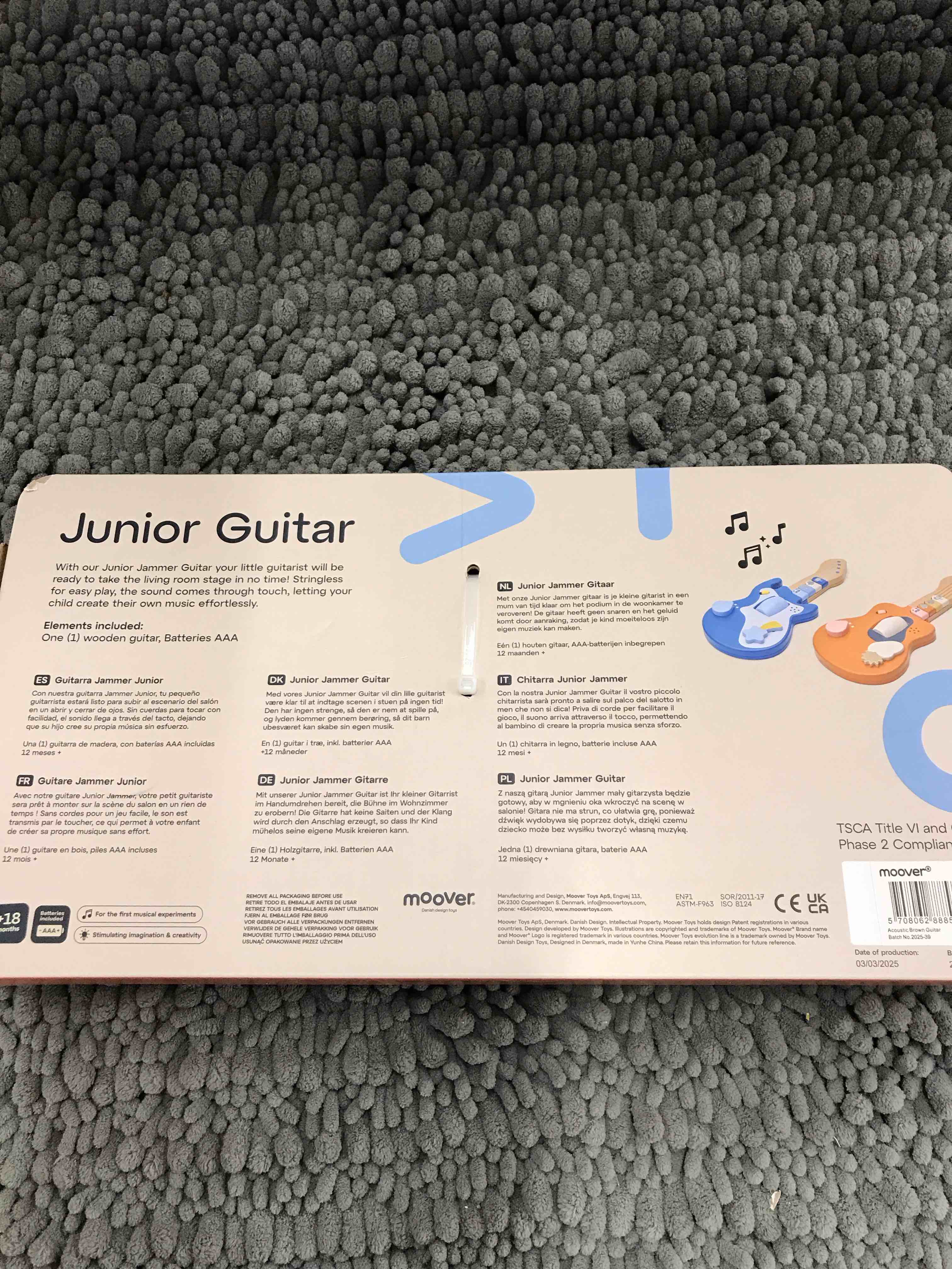 Condition photo showing Good Condition for Moover Junior Guitar 