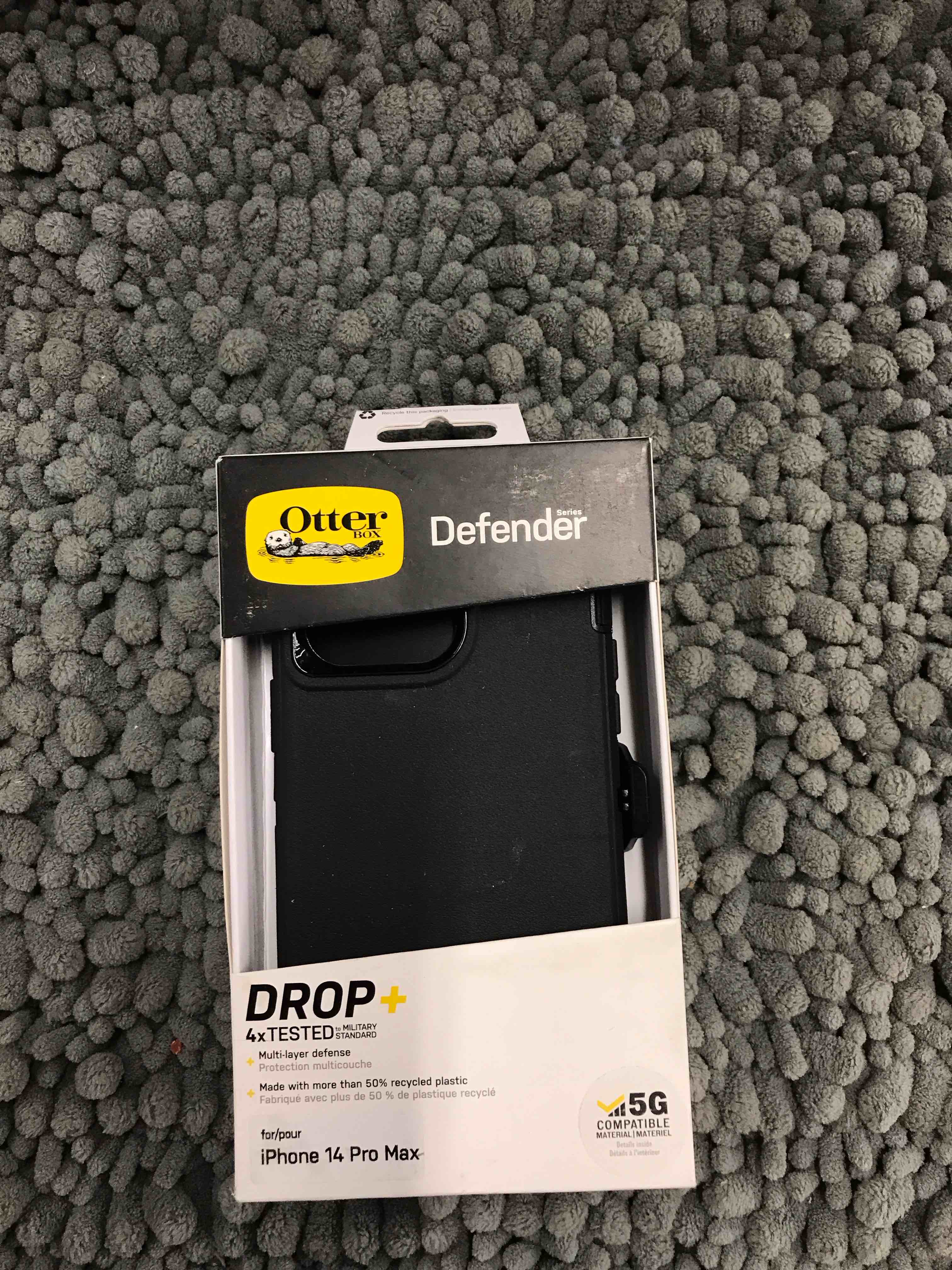 Condition photo showing Good Condition for OtterBox iPhone 14 Pro Max Defender Case - Black