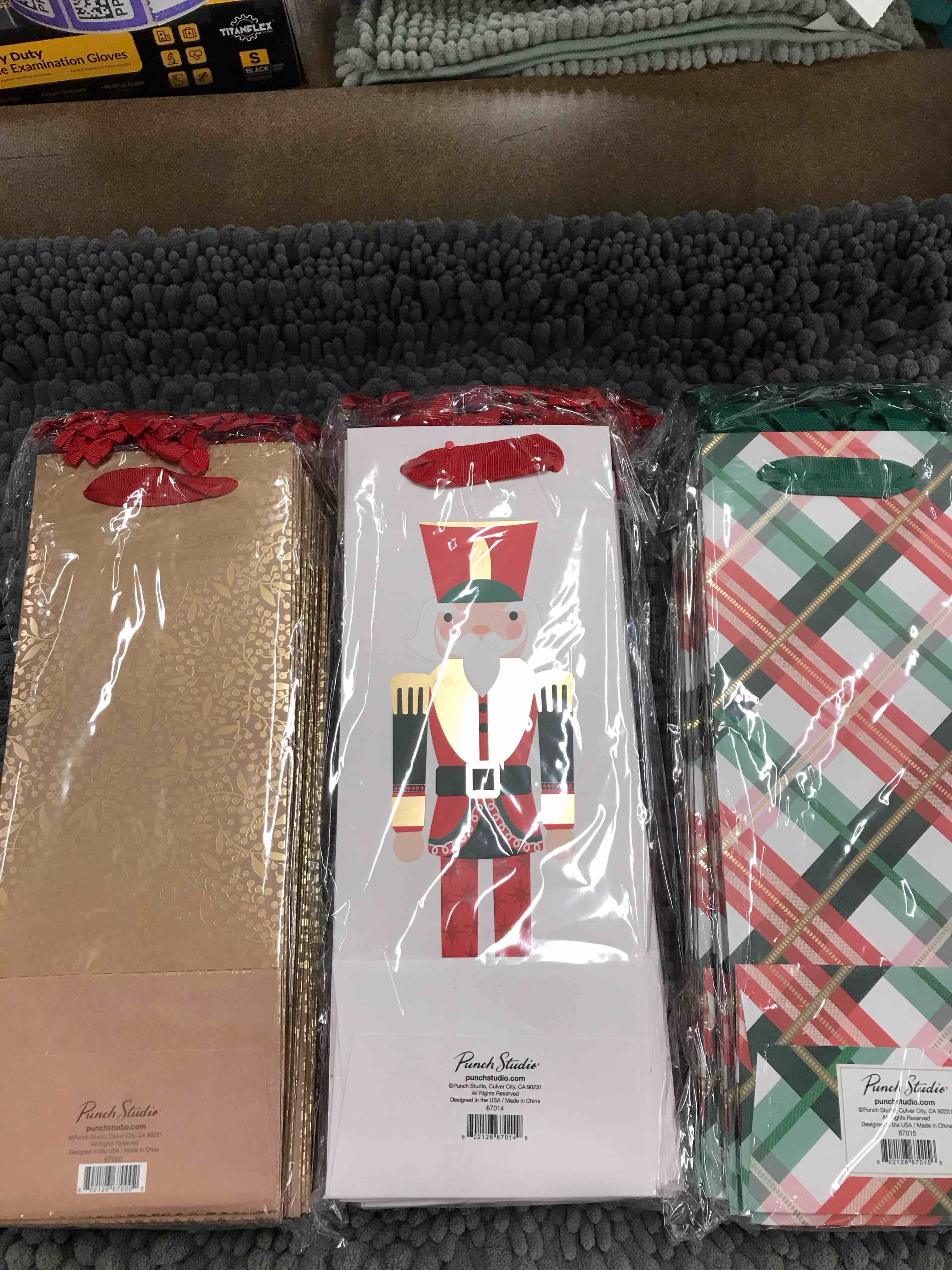 Condition photo showing New/Like New for 36 Christmas Gift Bags