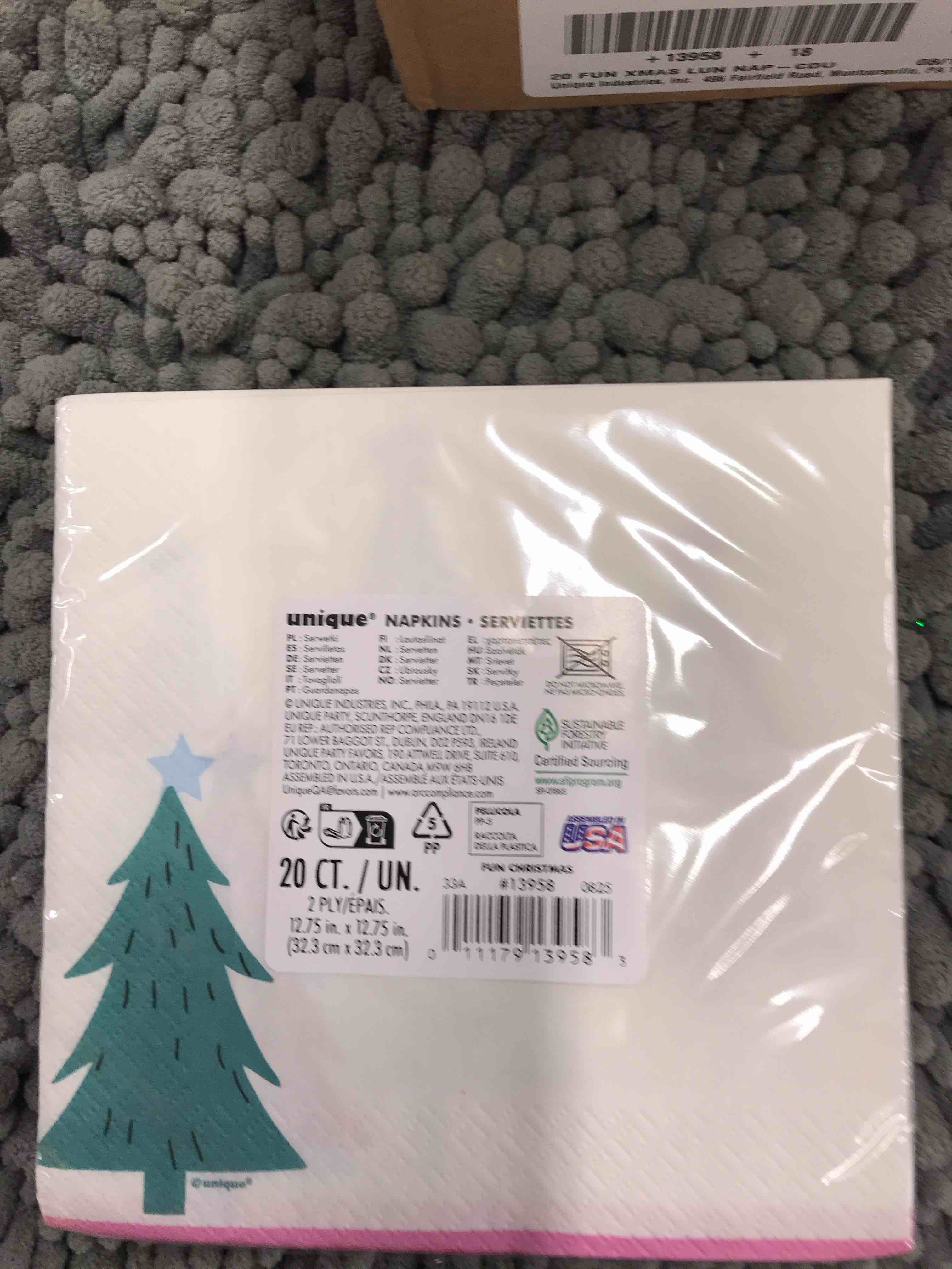 Condition photo showing New/Like New for 18 Sets of 20 Christmas Napkins