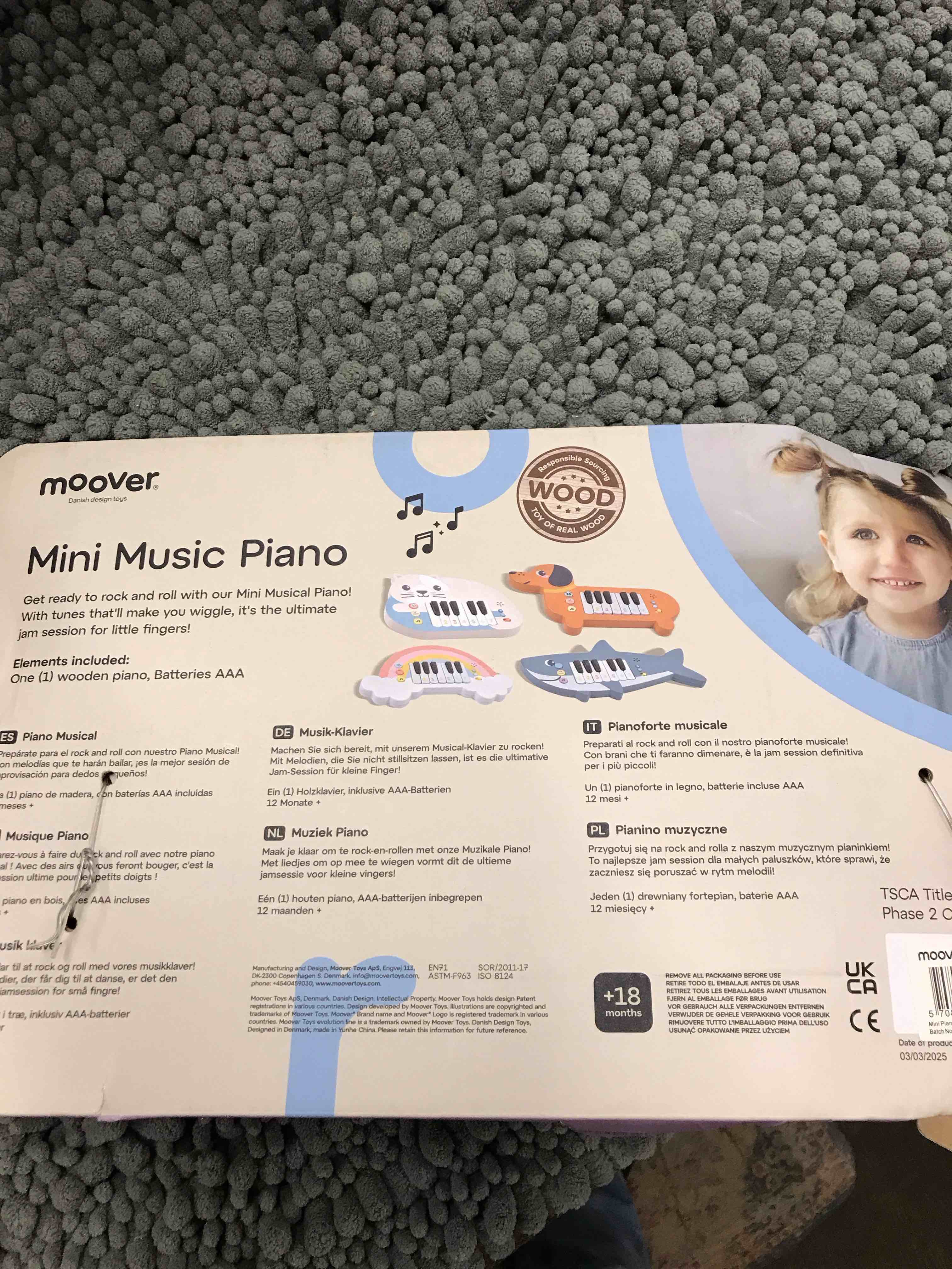 Condition photo showing Good Condition for moover Music Piano