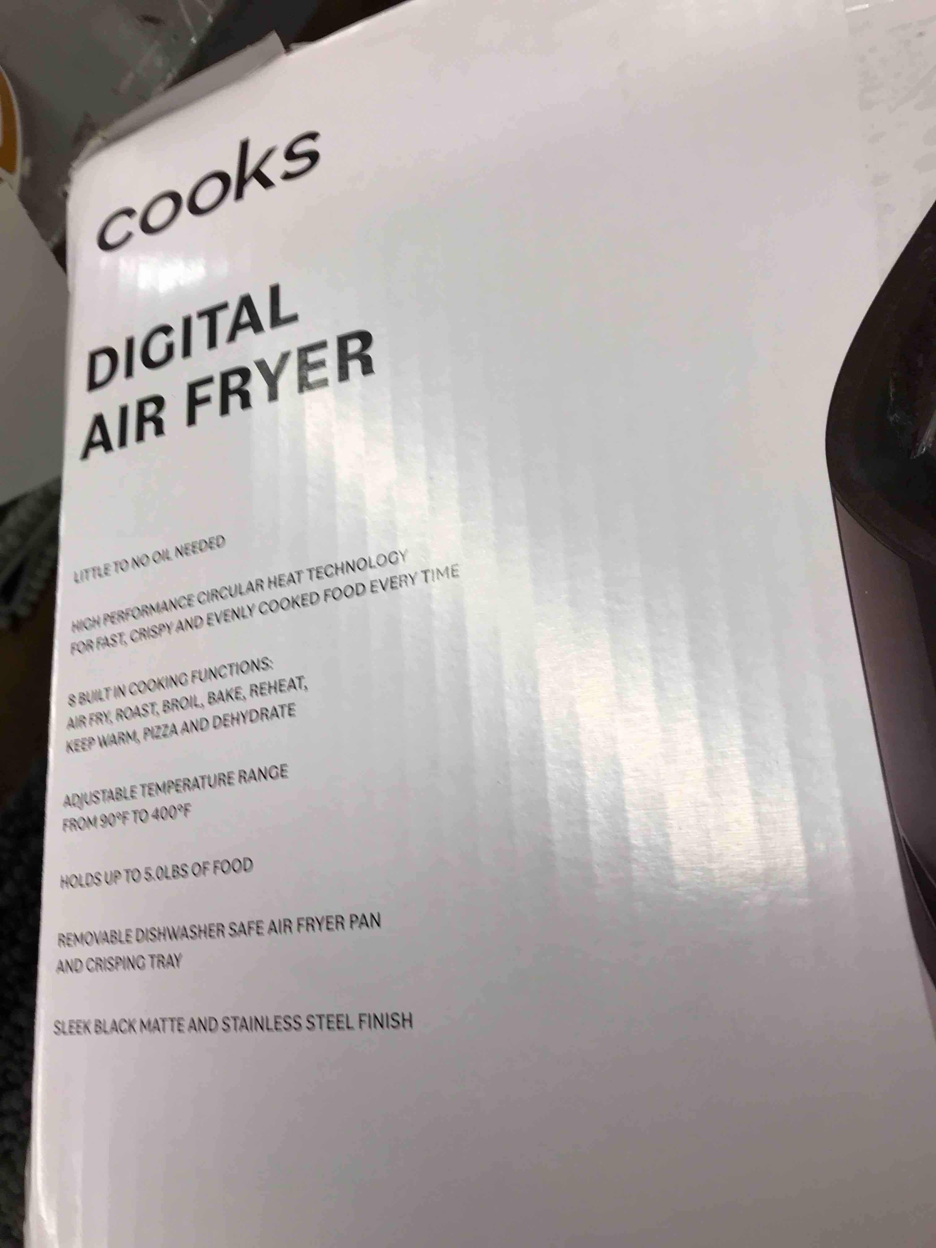 Condition photo showing As Is for cooks Digital Air Fryer