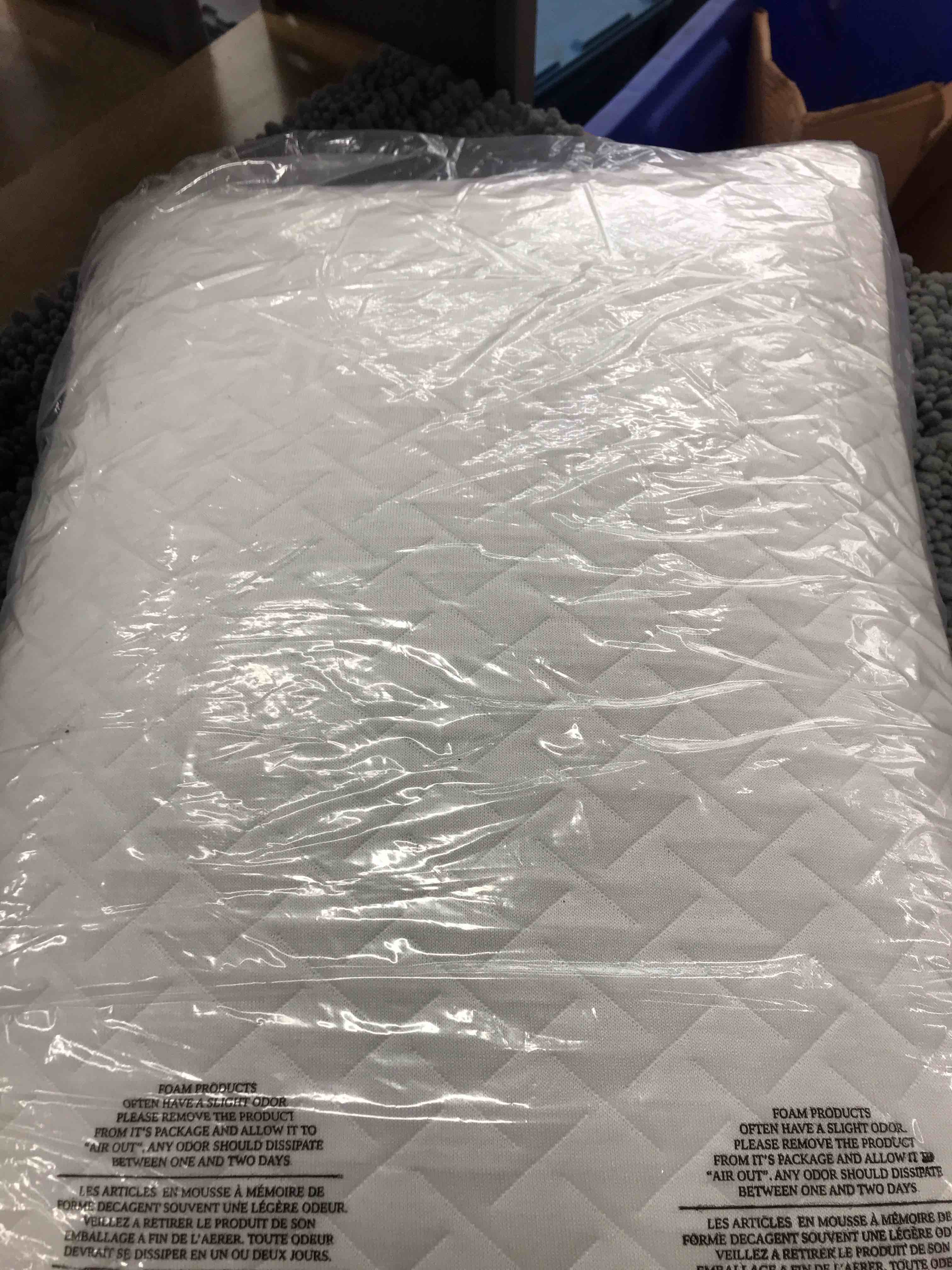 Condition photo showing As Is for Serta Pillow Standard 