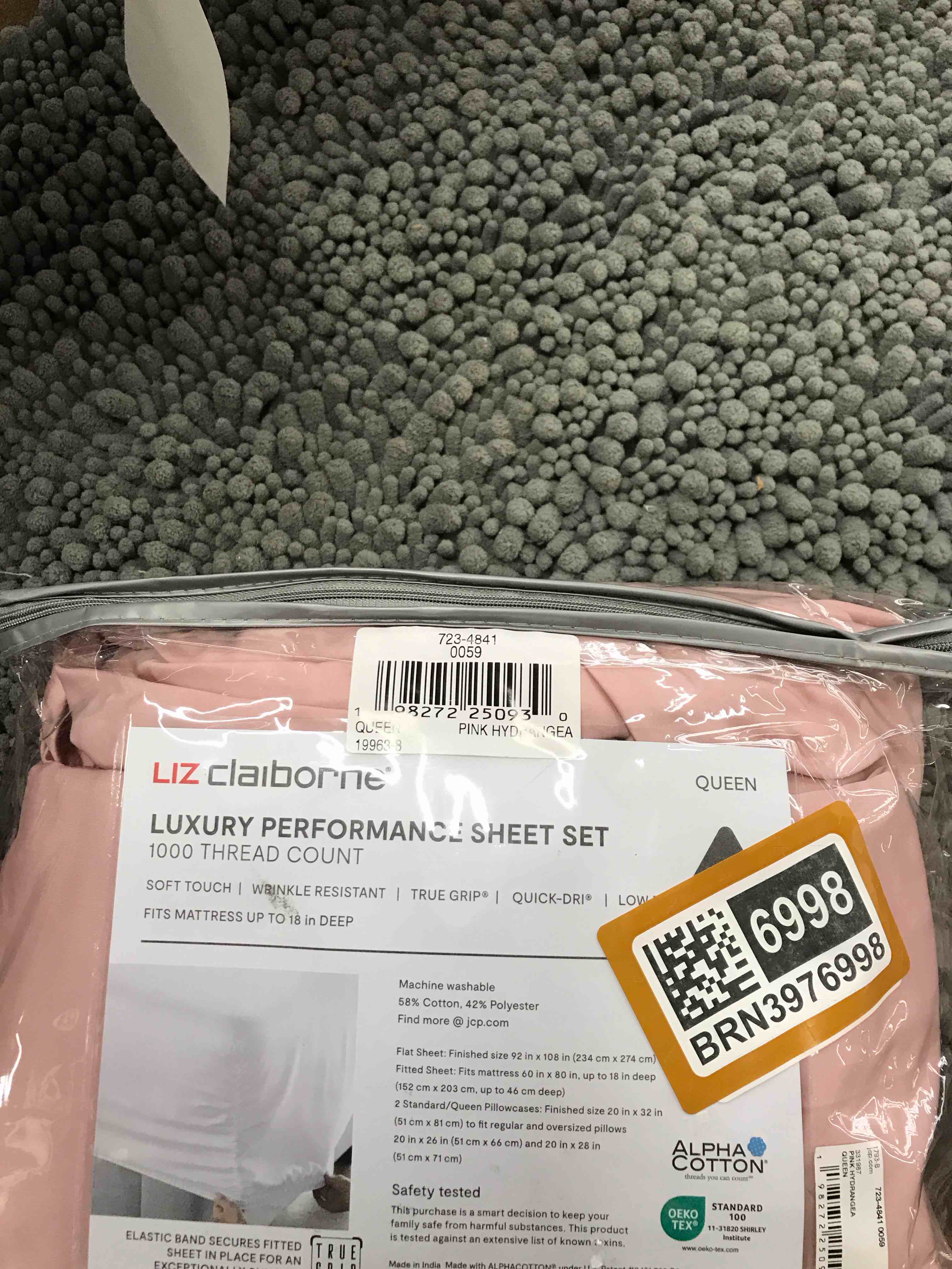 Condition photo showing As Is for Liz Claiborne Queen Sheet Set