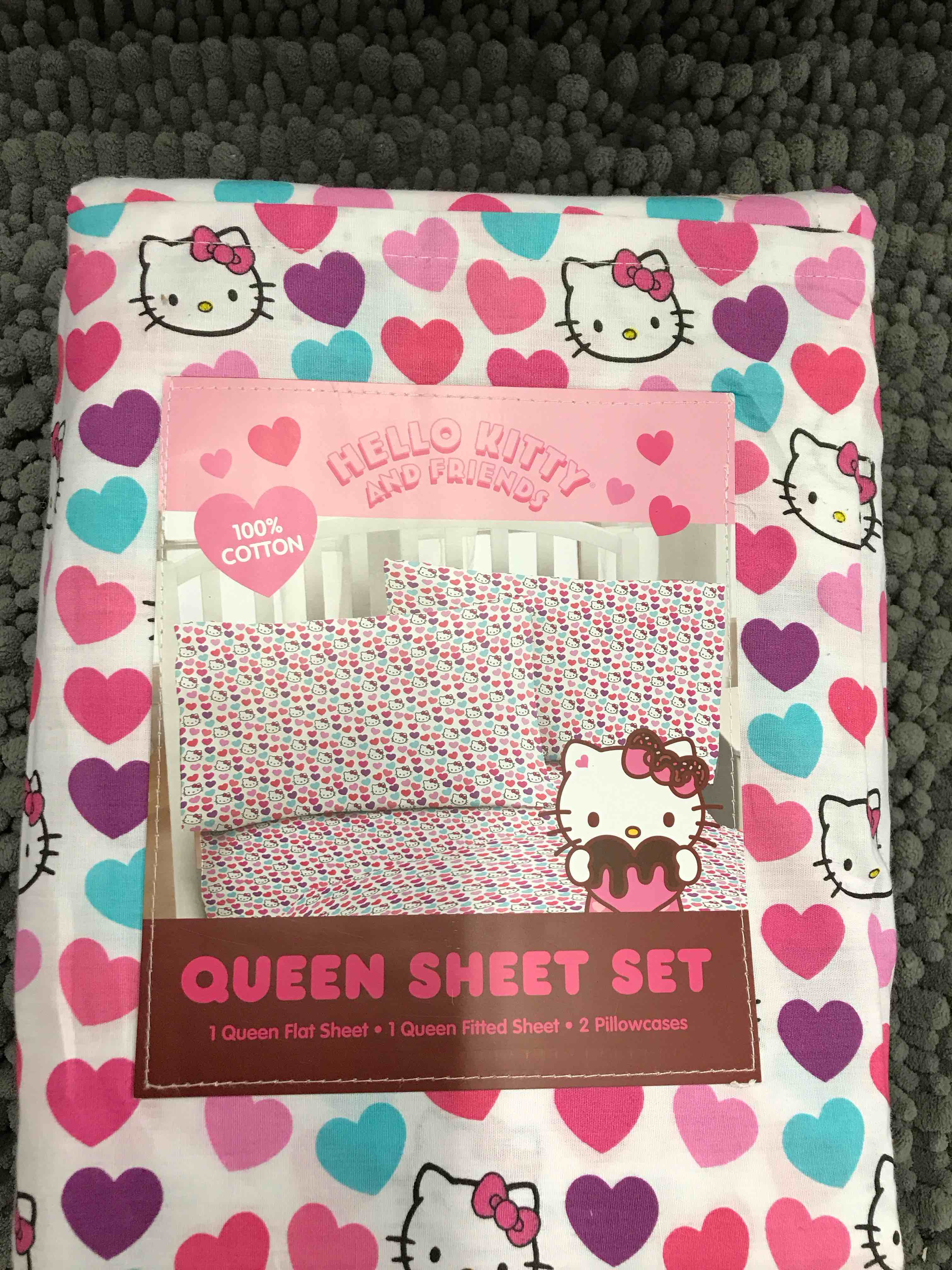 hello kitty queen sheet set