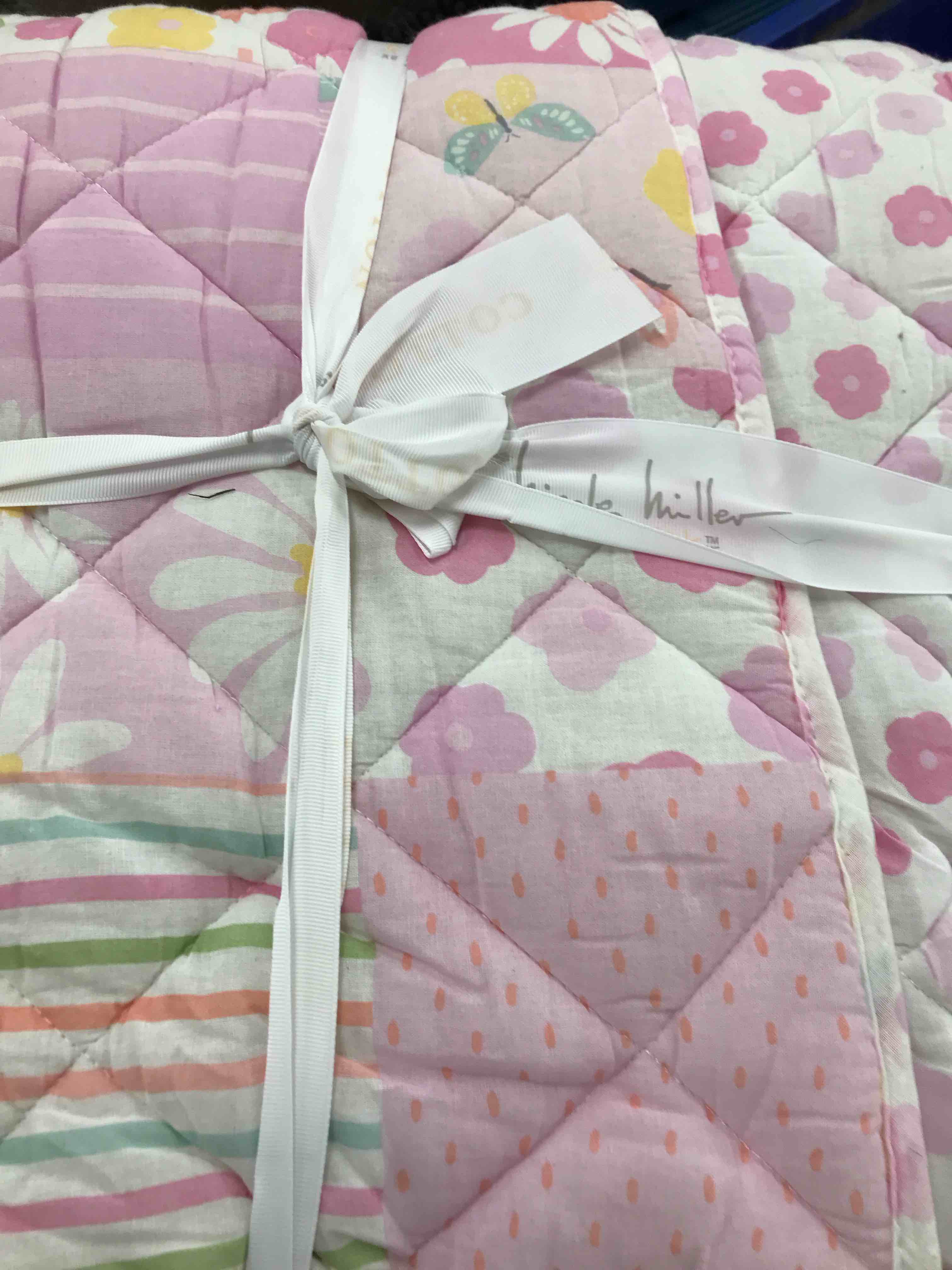 Condition photo showing As Is for Nicole Miller Twin Quilt Set