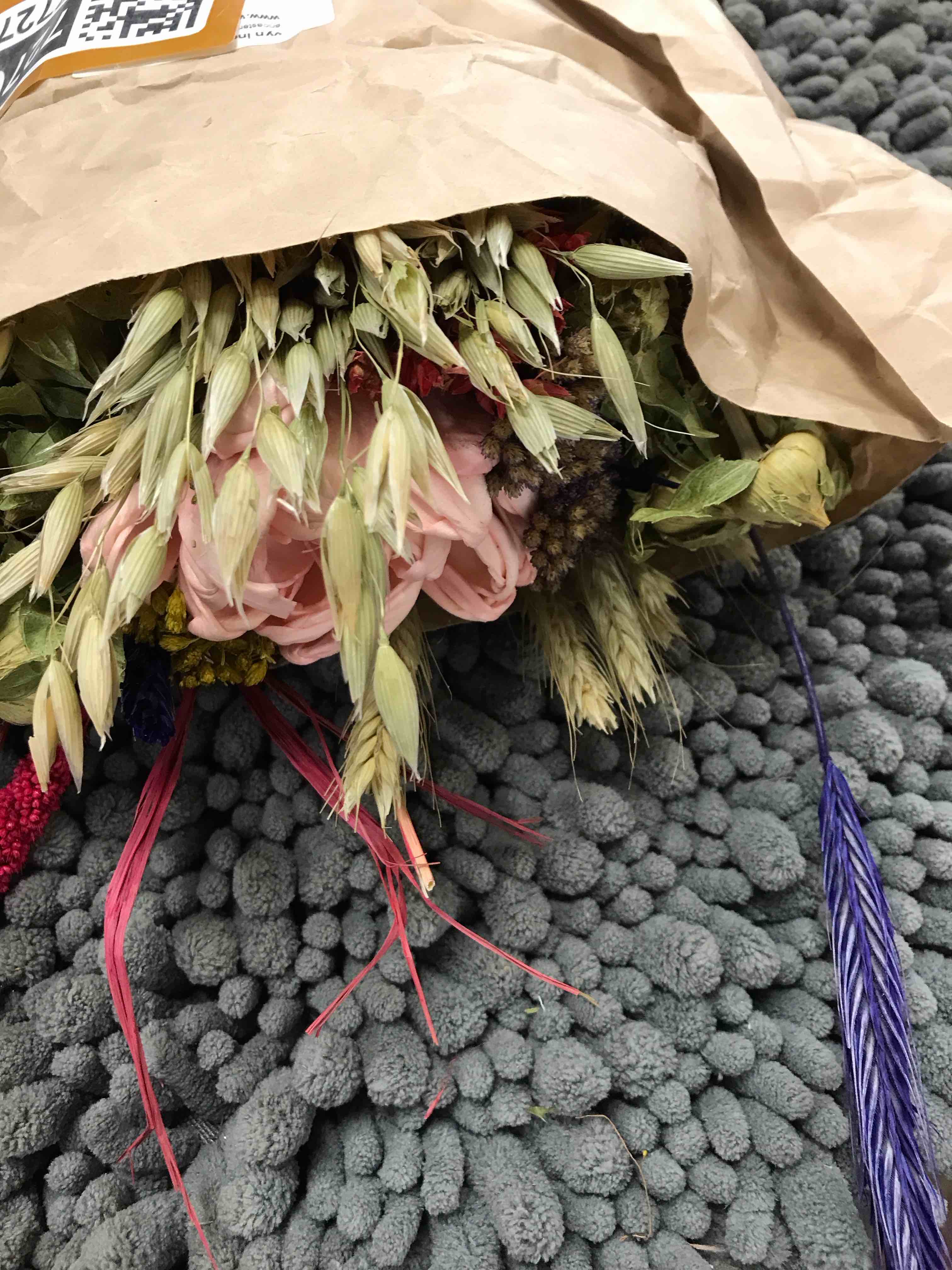 Condition photo showing As Is for Home Decor