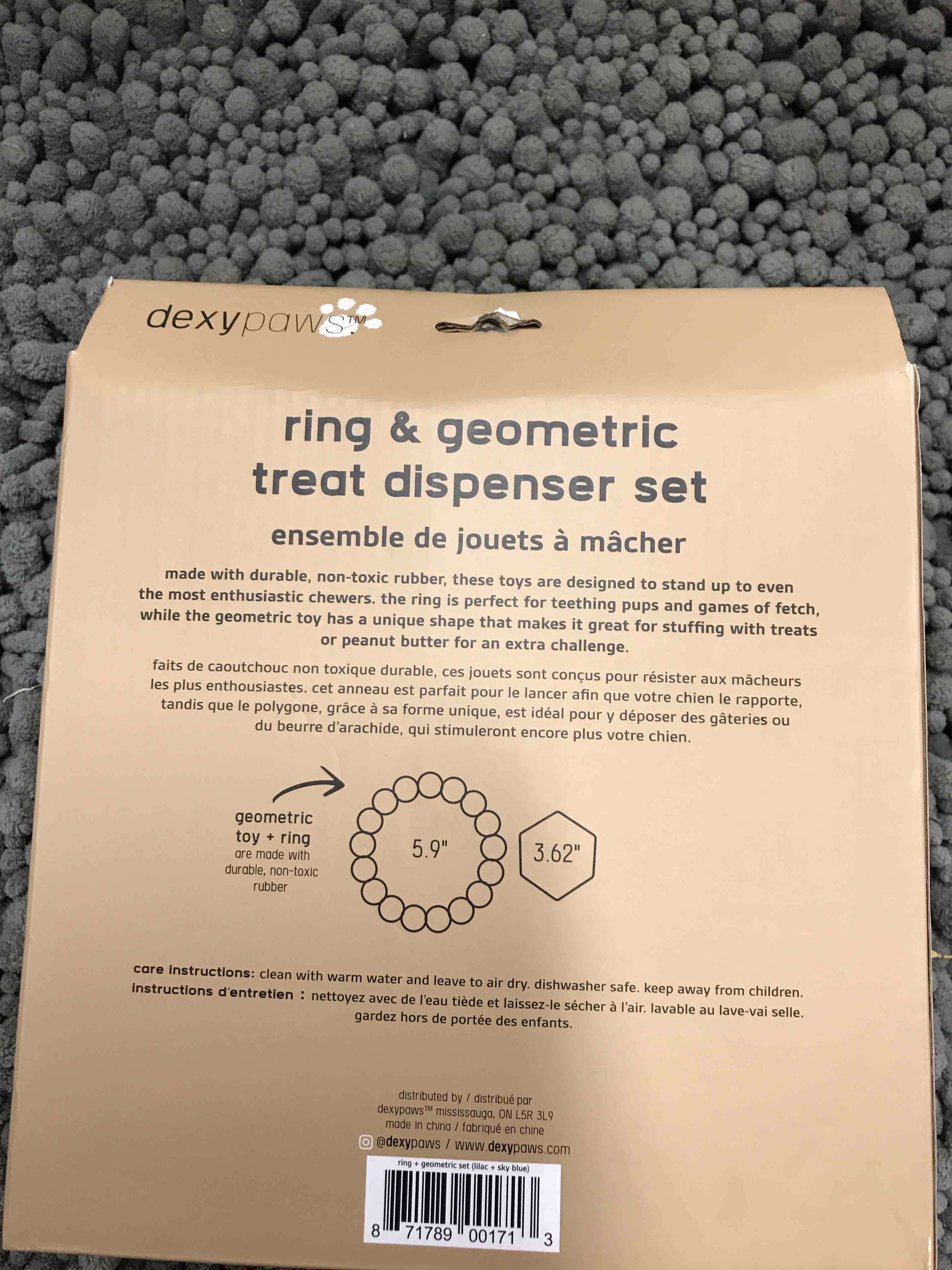 Condition photo showing As Is for ring & geometric treat dispenser set