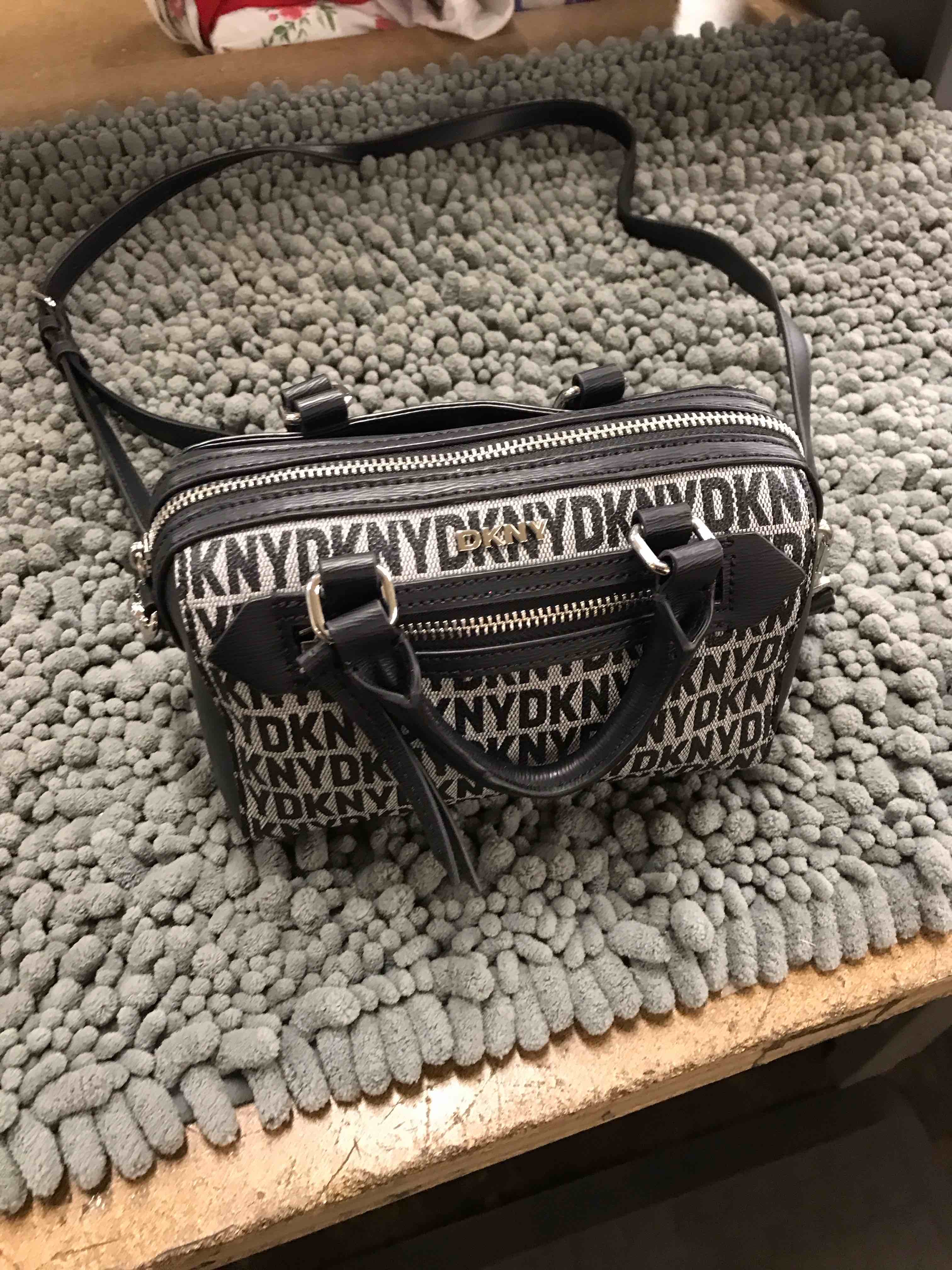 dkny purse