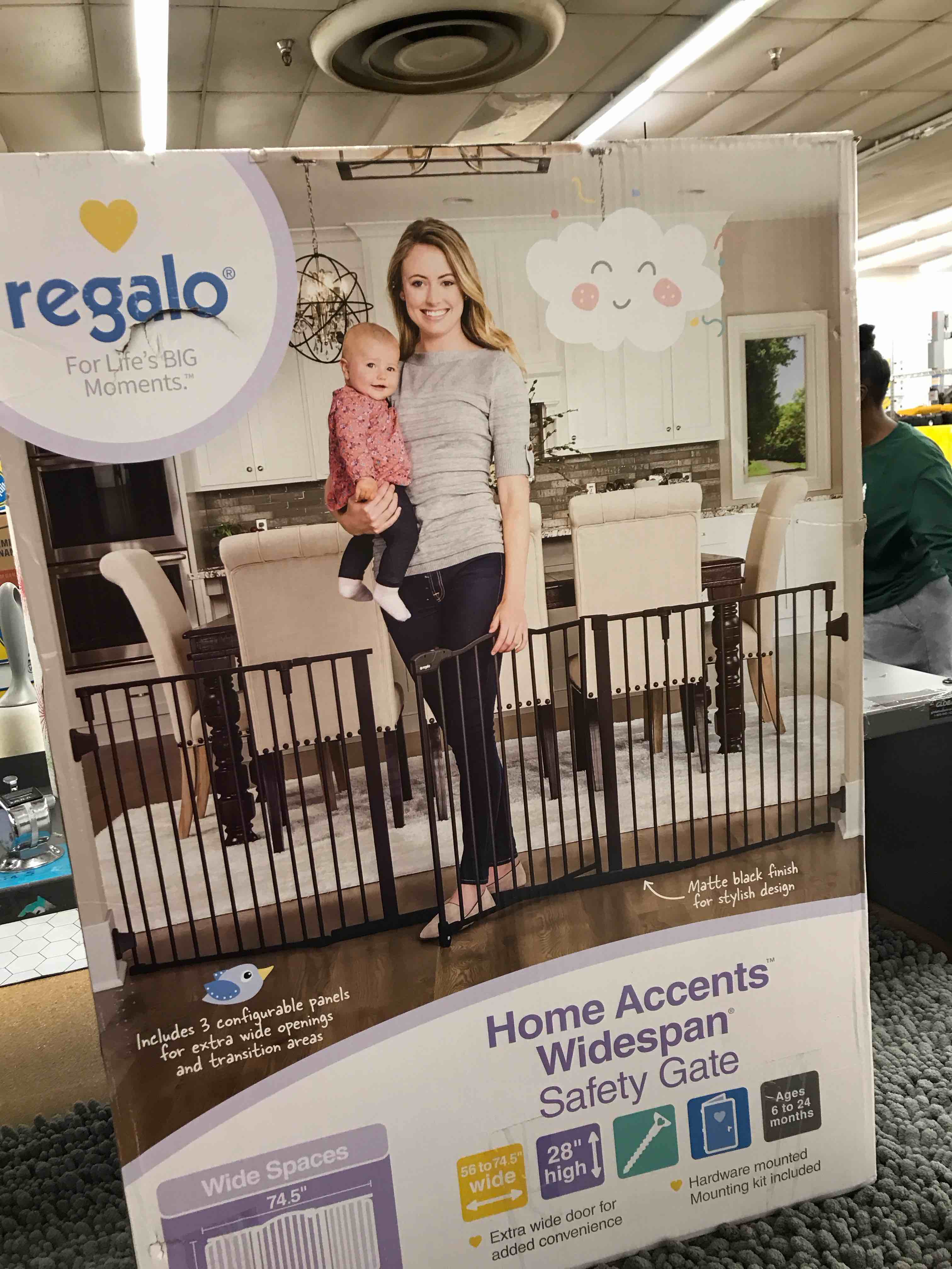 regale baby gate