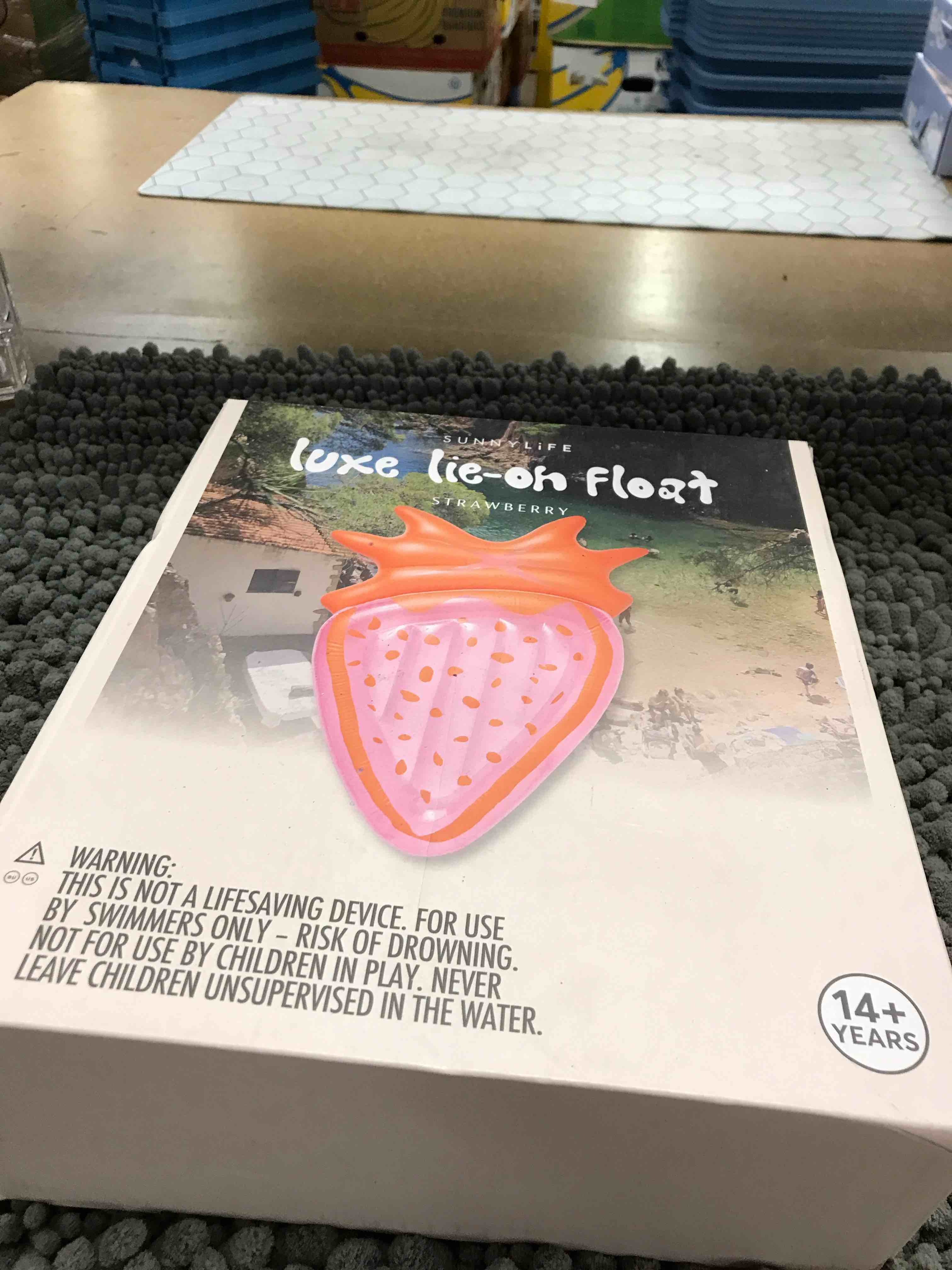 Condition photo showing As Is for luxe lie on floating