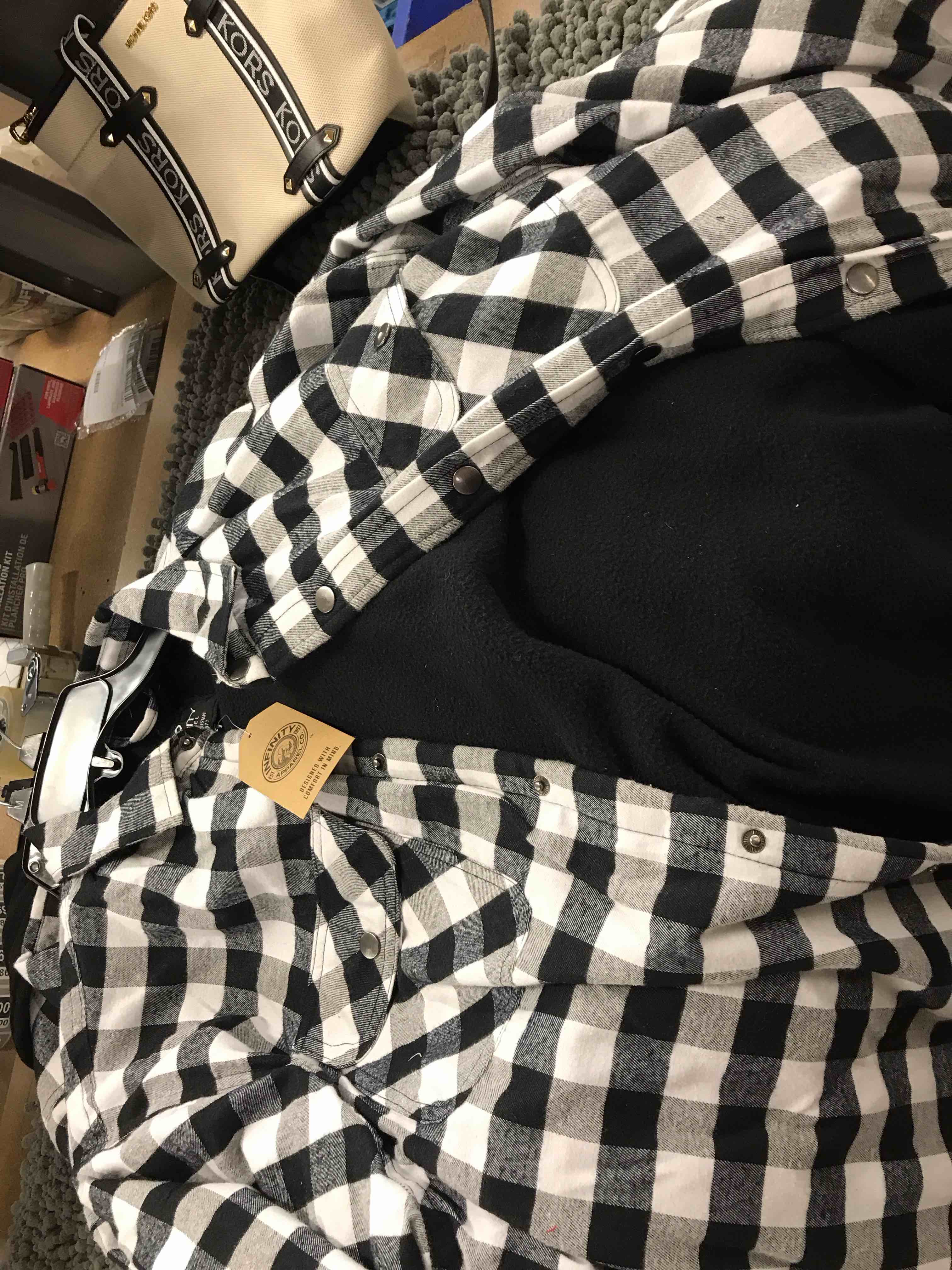 Condition photo showing As Is for Infiniti flannel