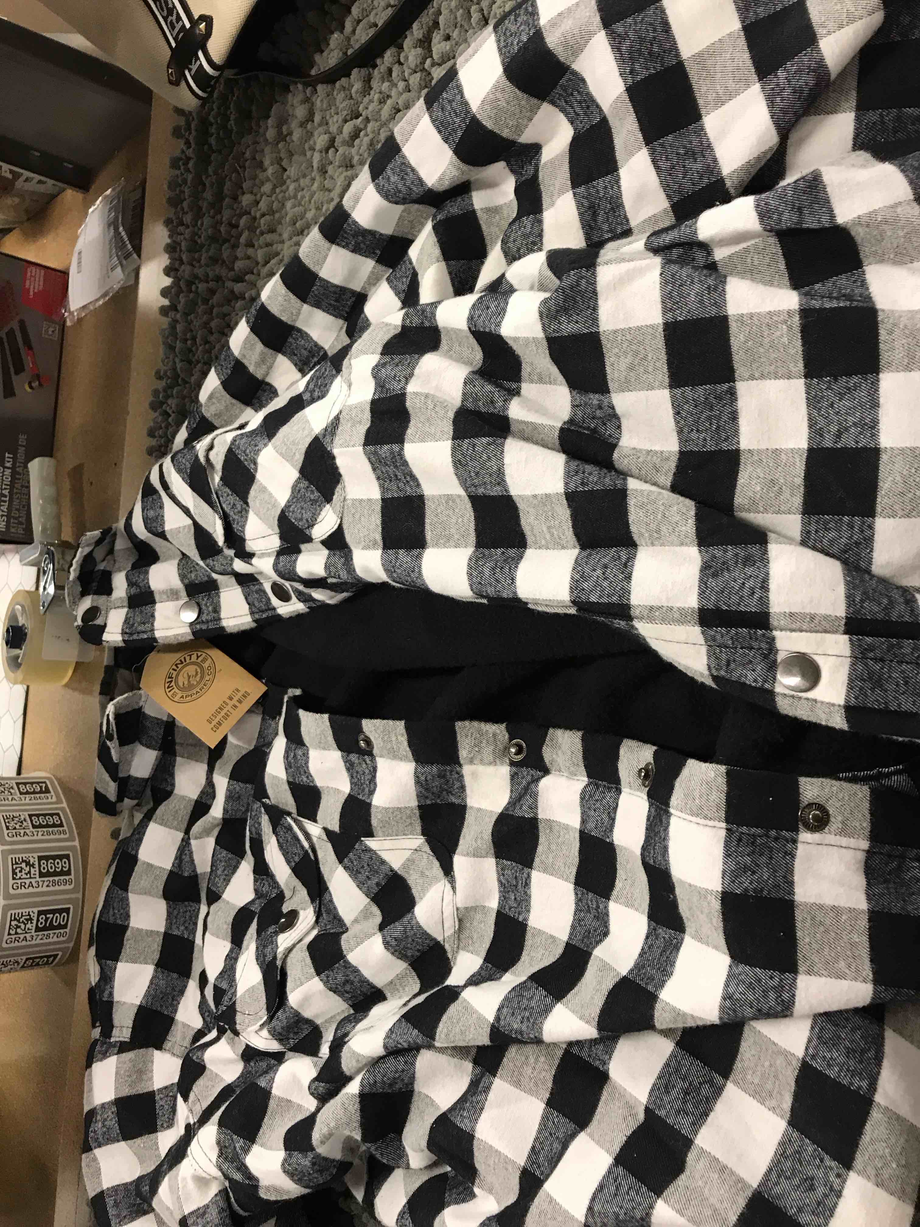 Condition photo showing As Is for Infiniti flannel