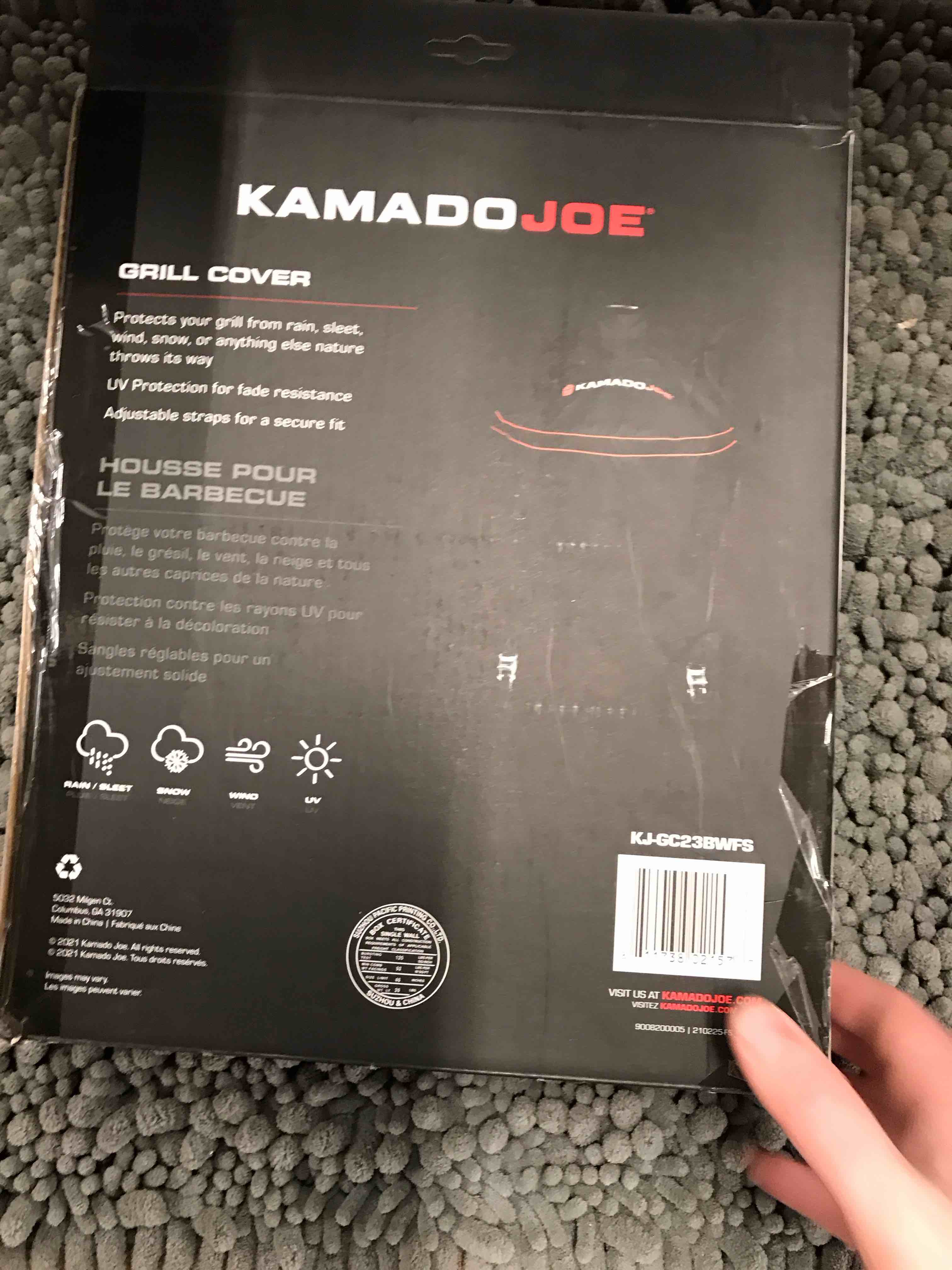 Kamado Joe Classic Joe Series 18-inch Ceramic Charcoal Grill and Smoker Durable Polyester Grill Cover with Adjustable Buckle in Black, Model KJ-GC23BWFS