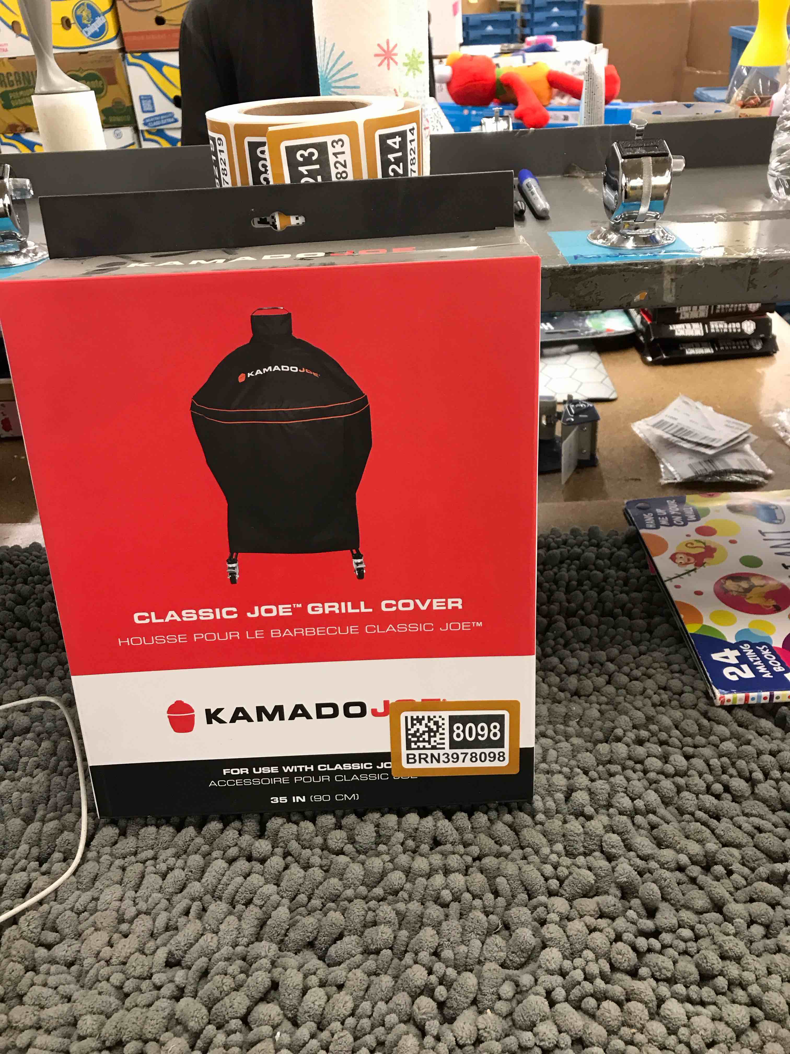 Condition photo showing New/Like New for classic joe grill cover