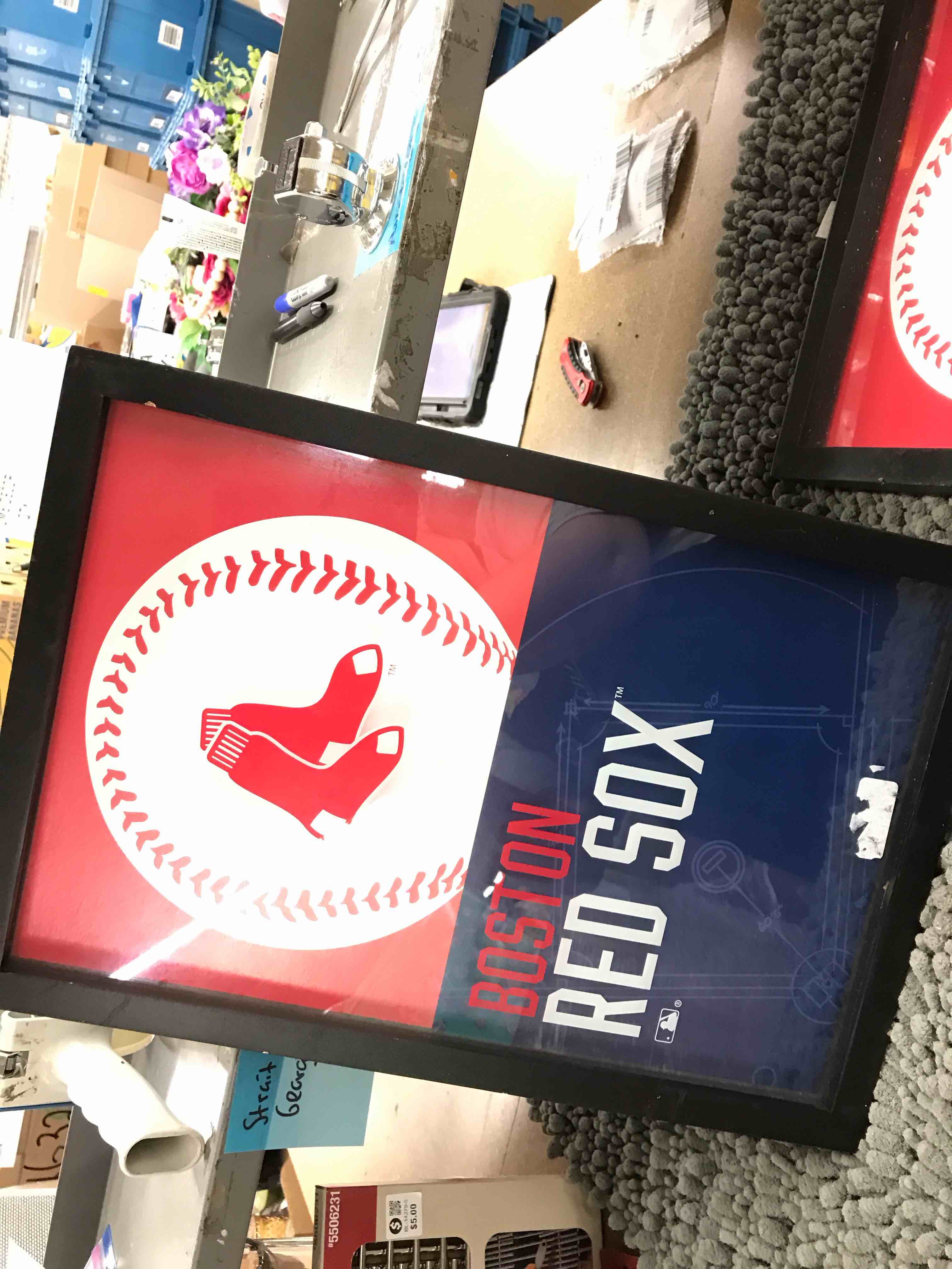 Condition photo showing Good Condition for Boston Red Sox decoration