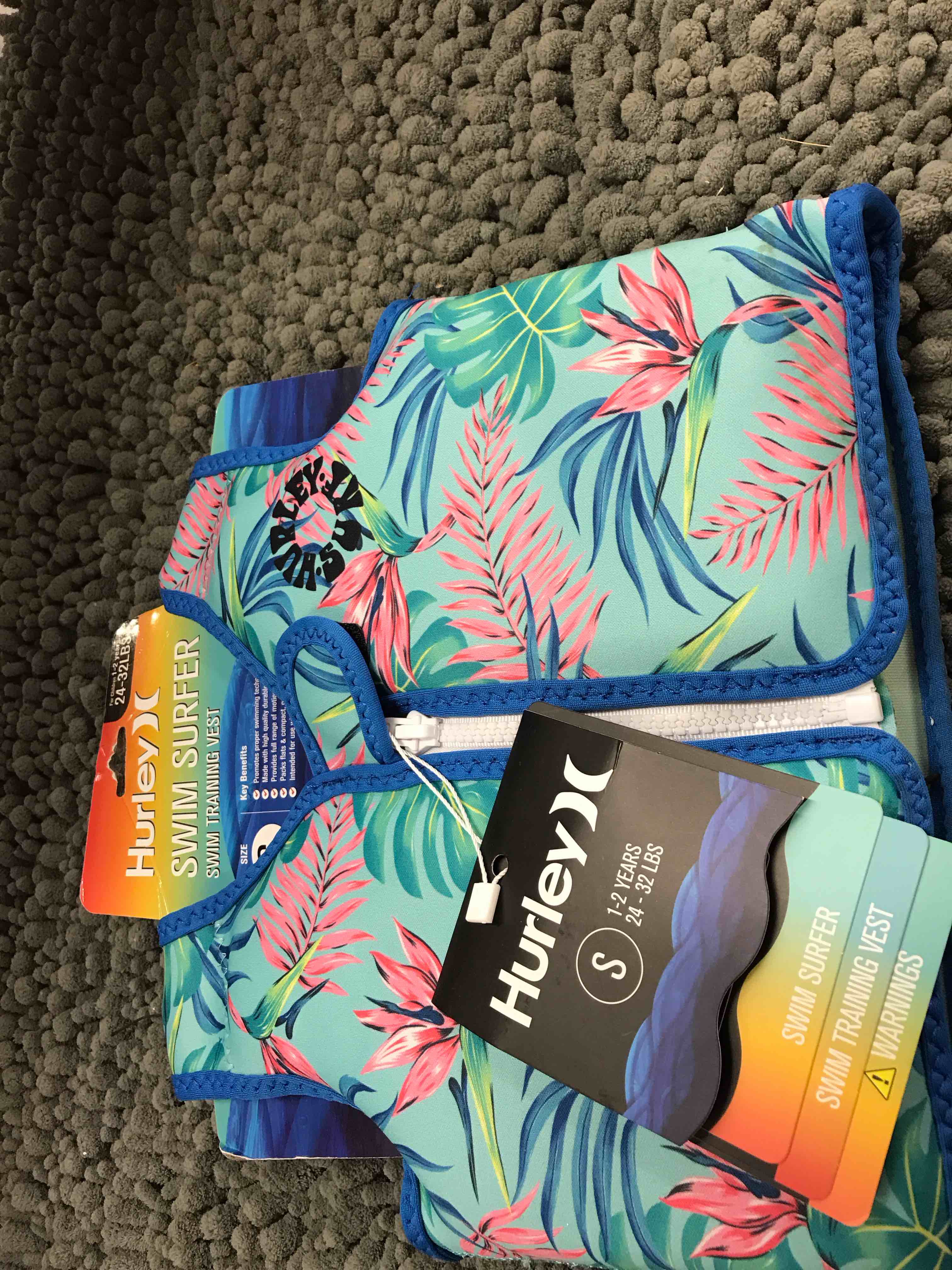 Condition photo showing New/Like New for swim training vest