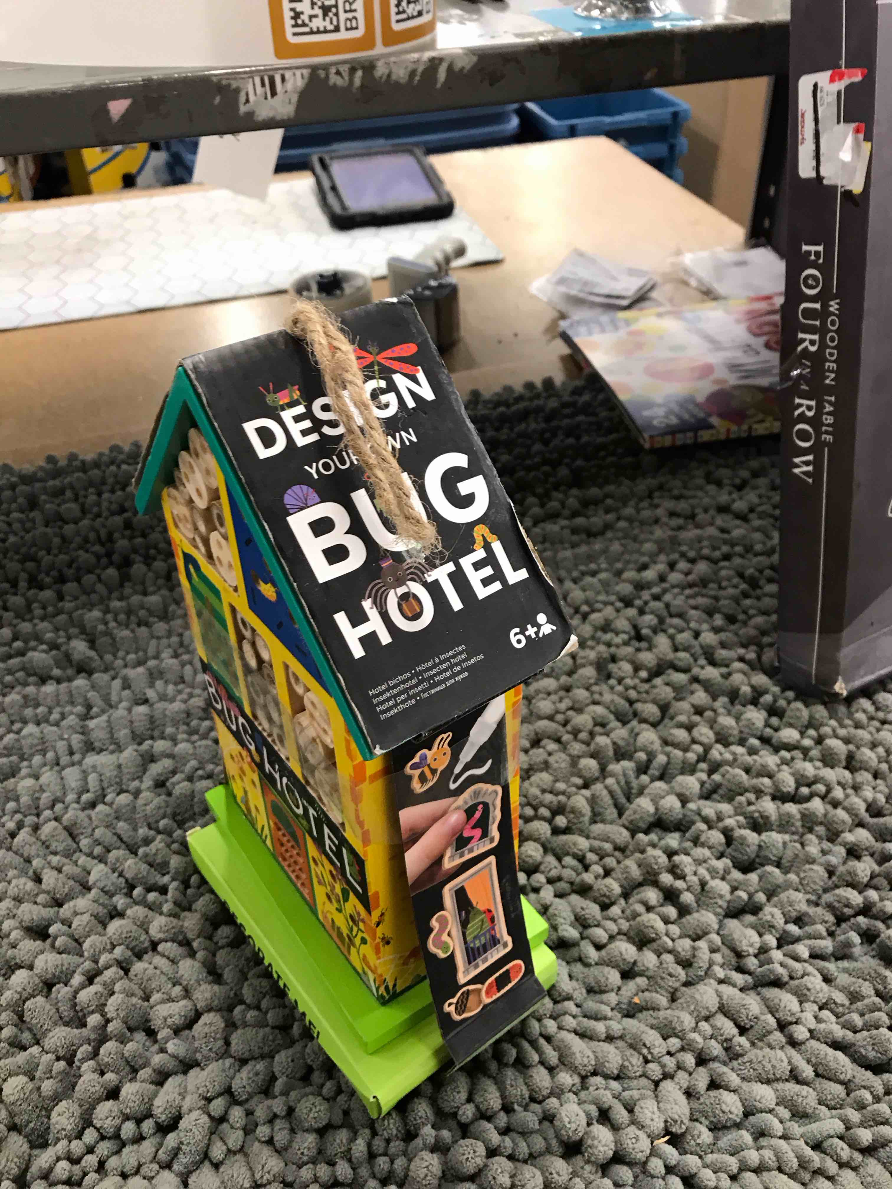 Condition photo showing New/Like New for bug hotel kit