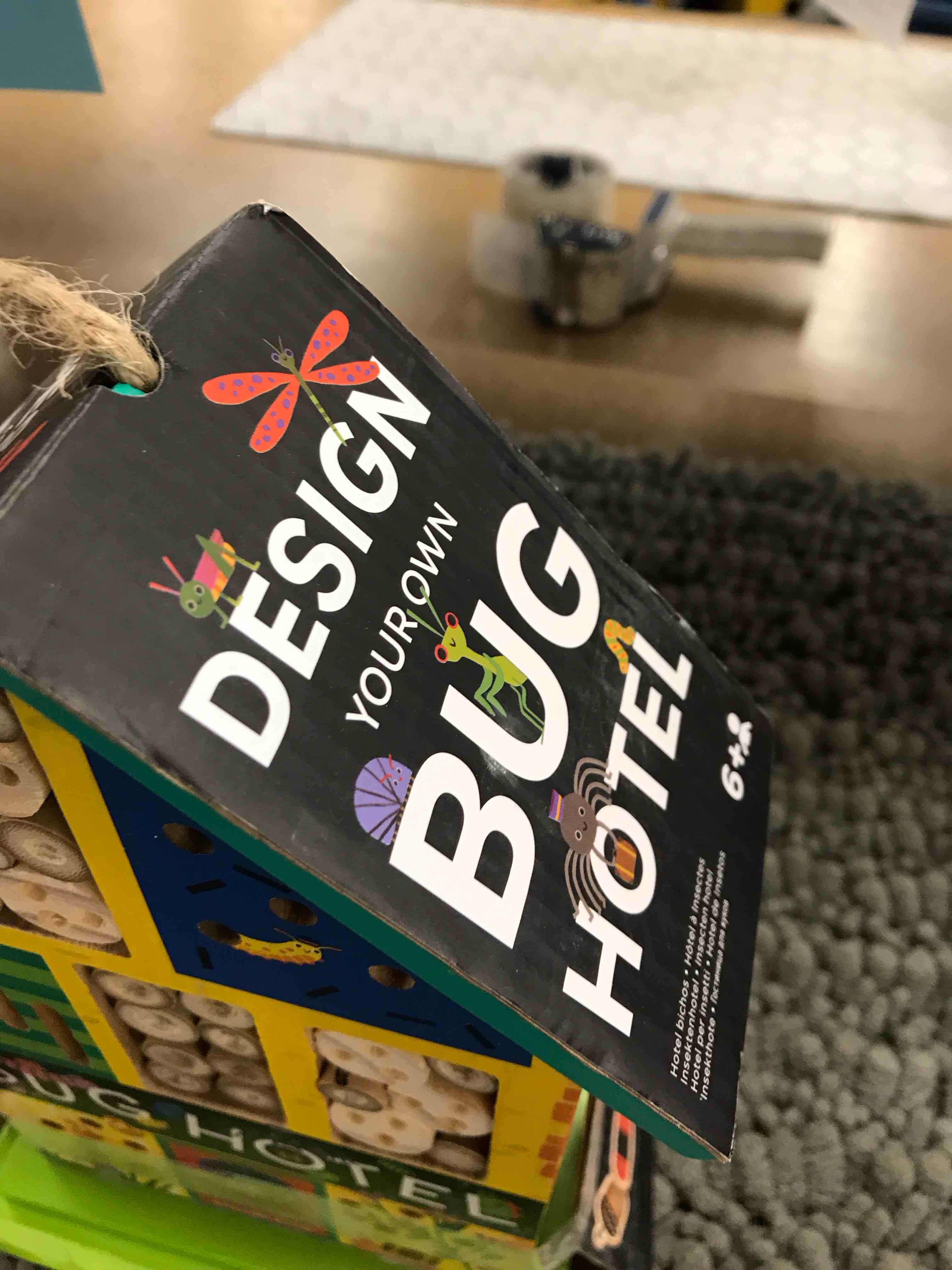 Condition photo showing New/Like New for bug hotel kit