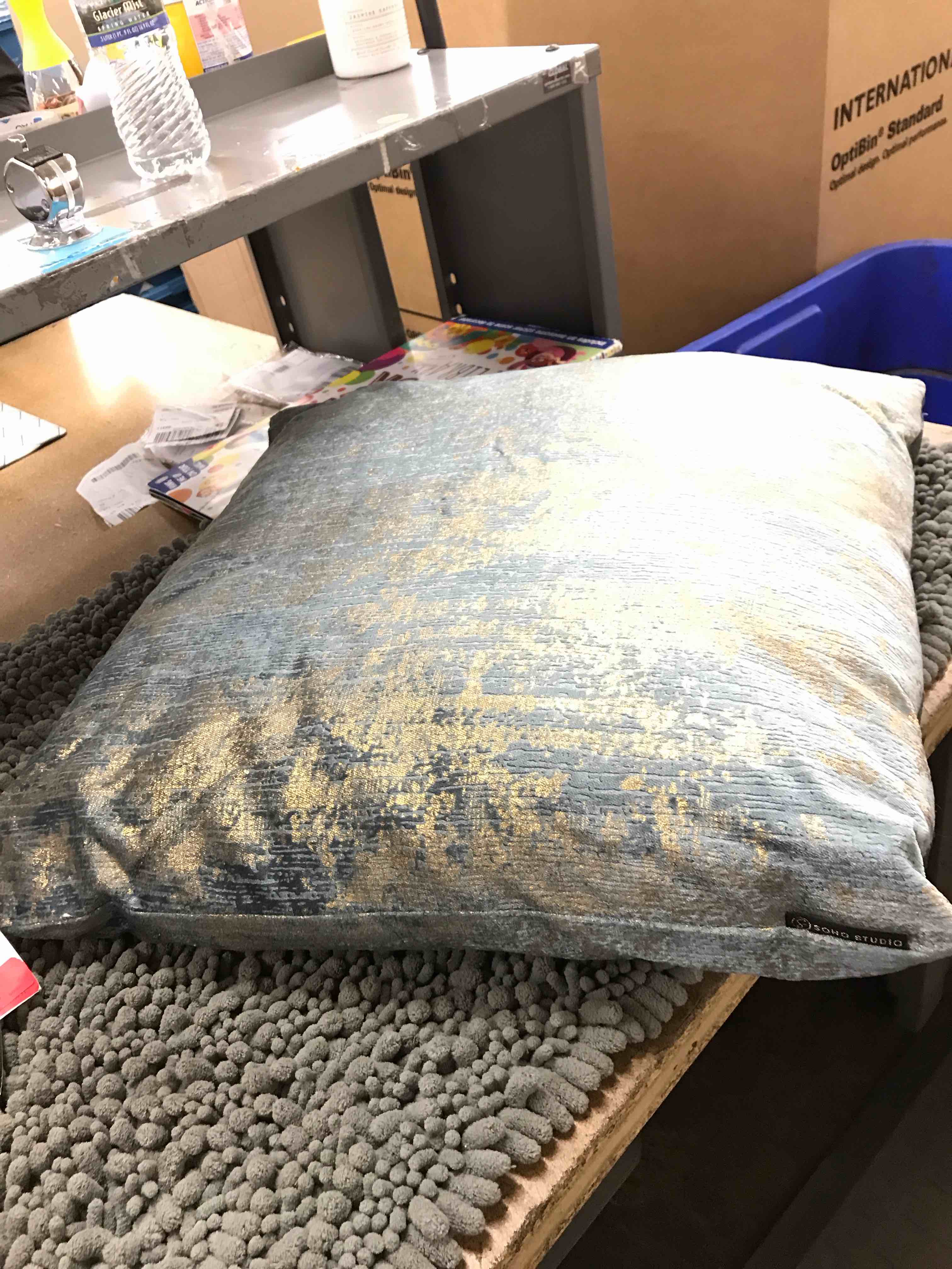 Condition photo showing New/Like New for pillow