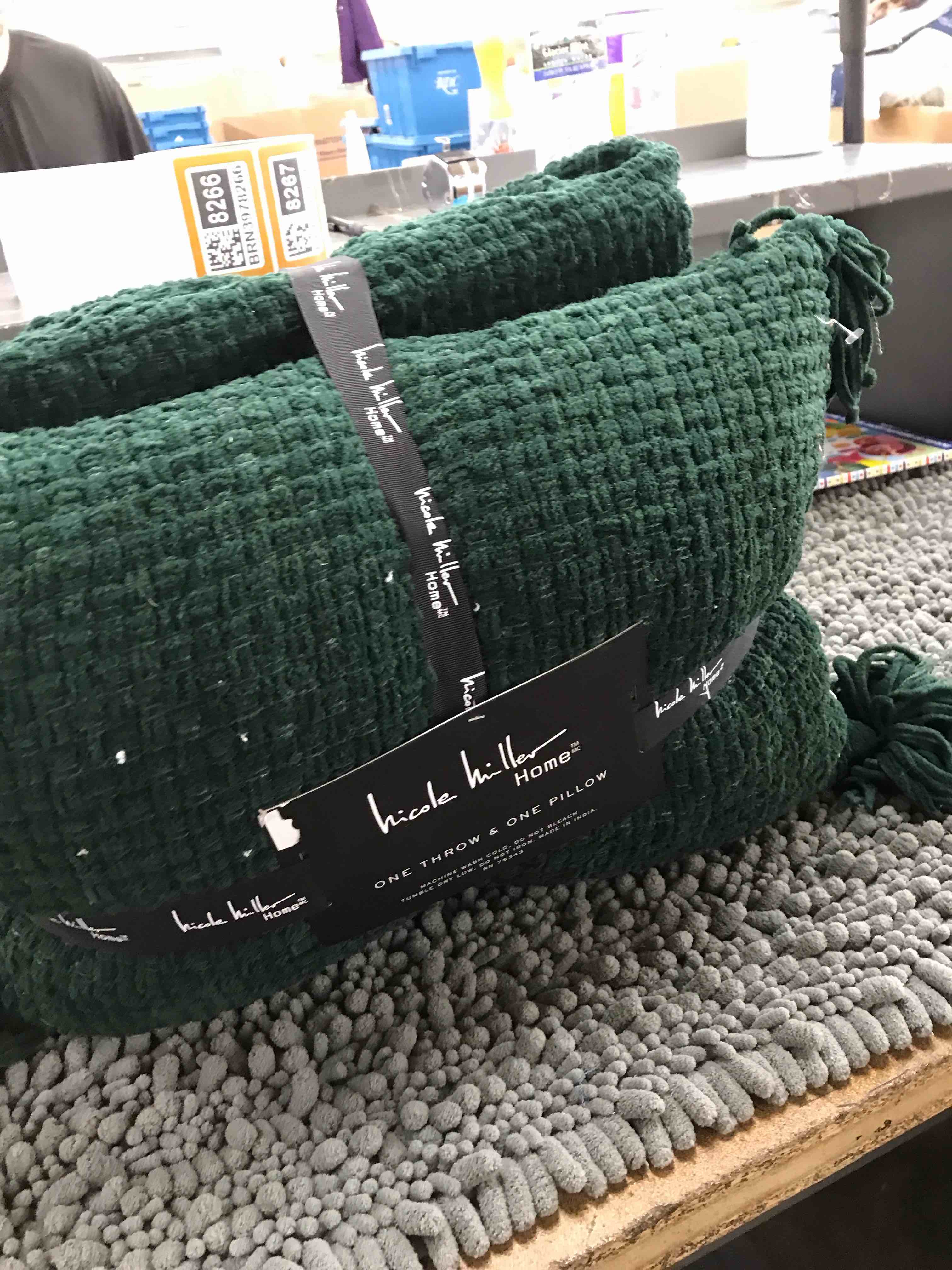 Condition photo showing Good Condition for green pillow and throw