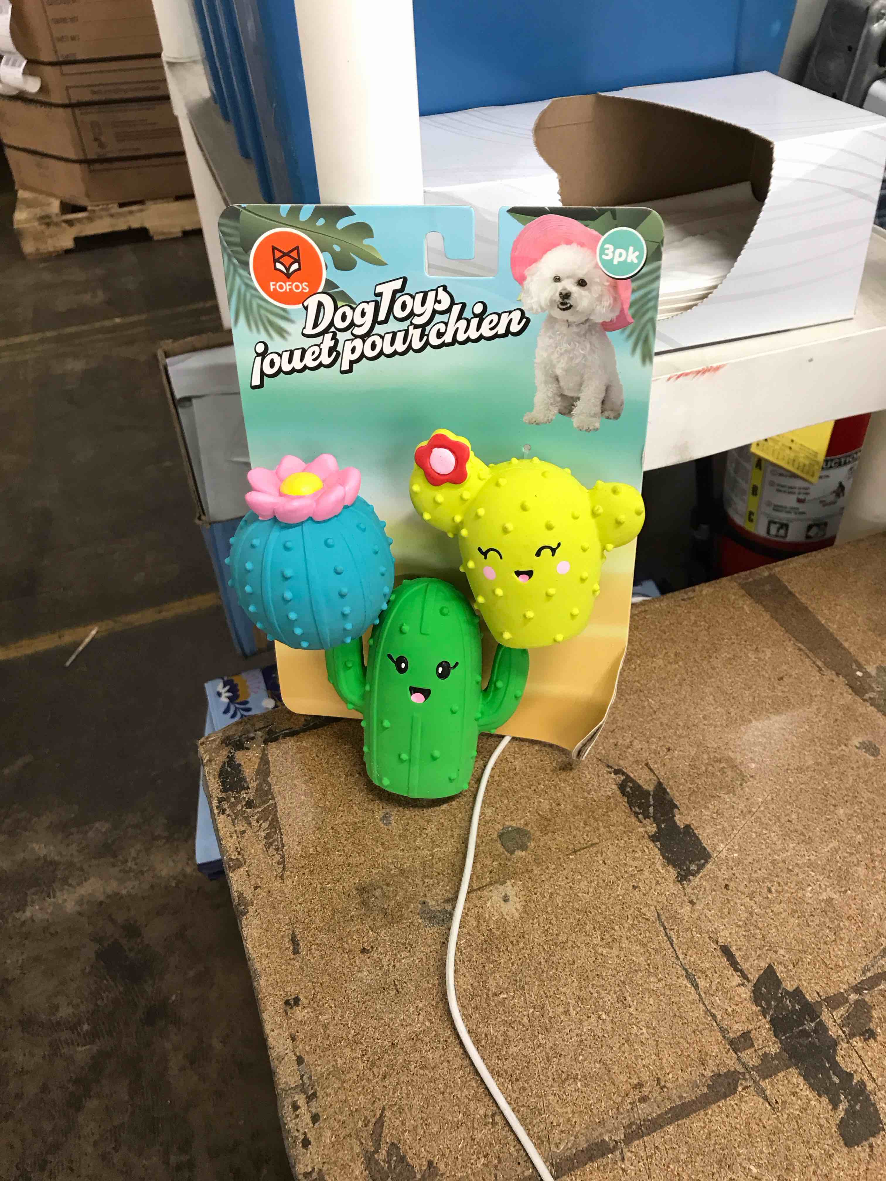 Condition photo showing New/Like New for 3 pc cactus dog toy
