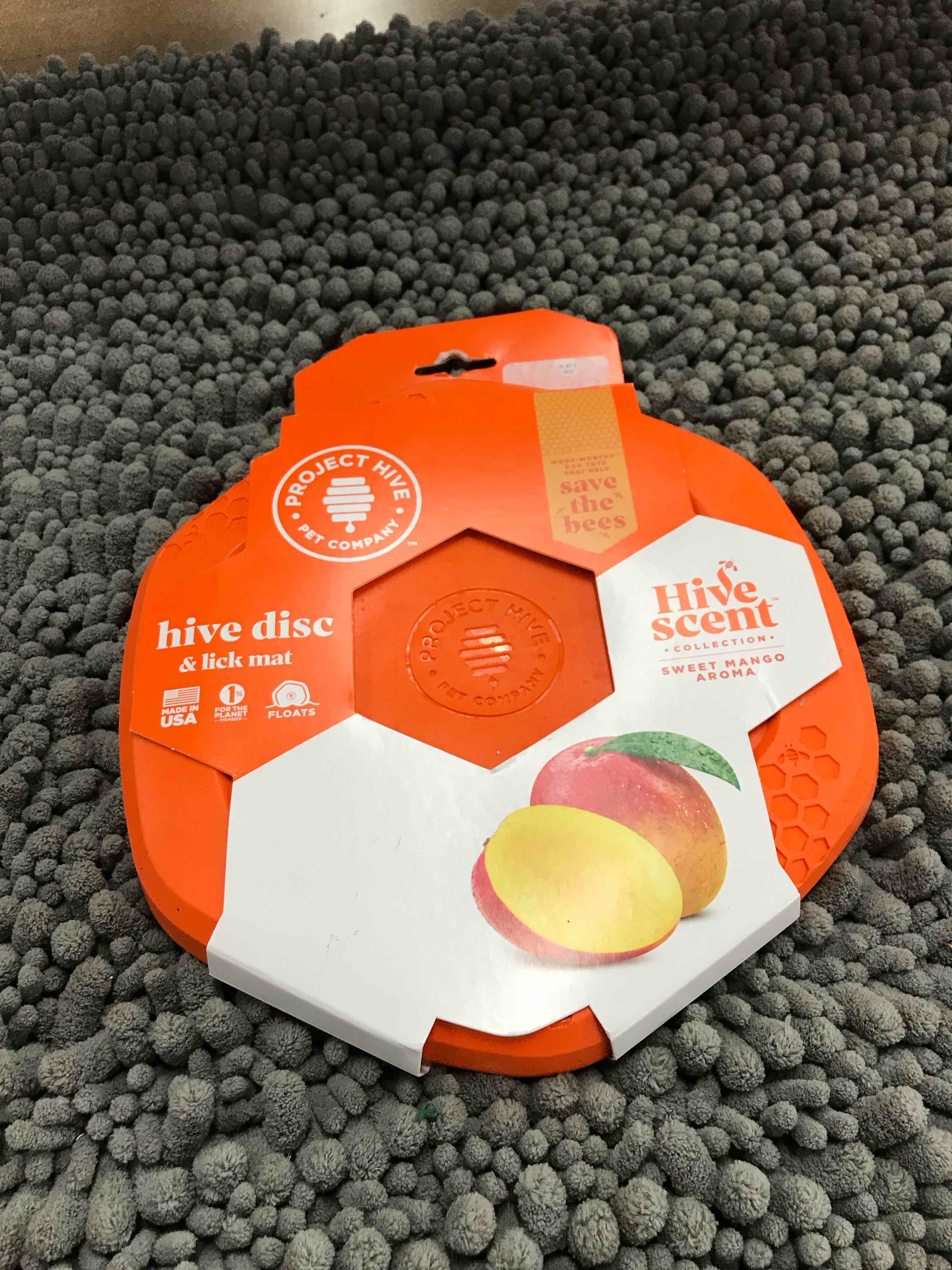 mango aroma hive disc & lick mat