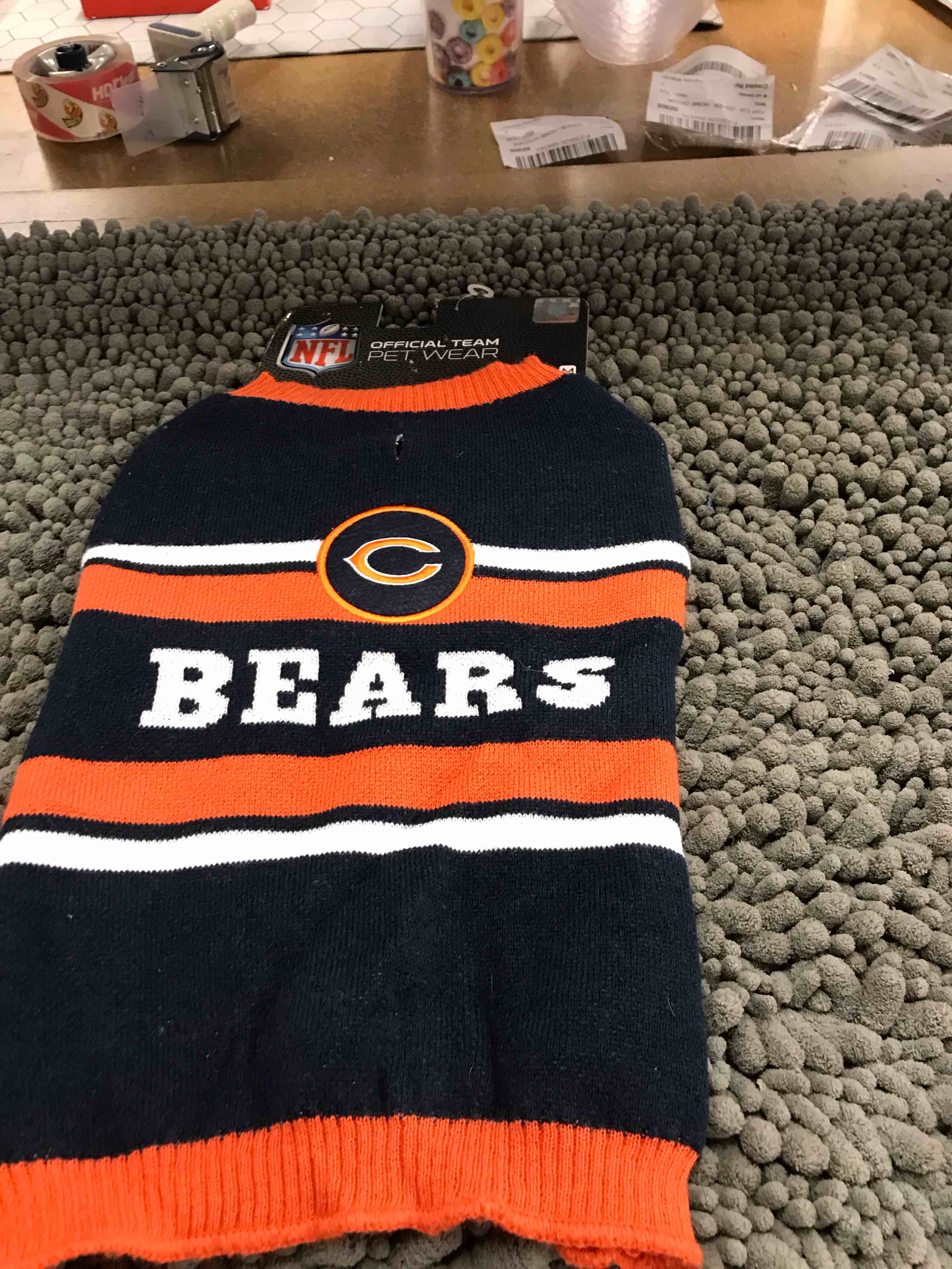 Condition photo showing New/Like New for bears pet sweater