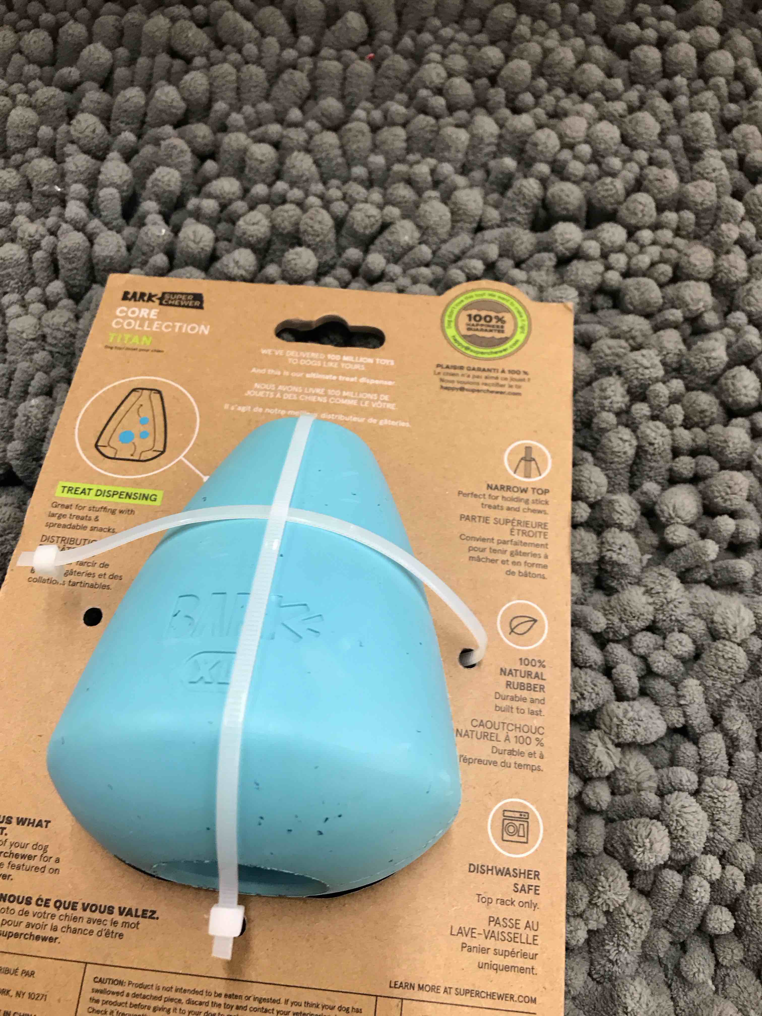 Condition photo showing New/Like New for treat dispenser