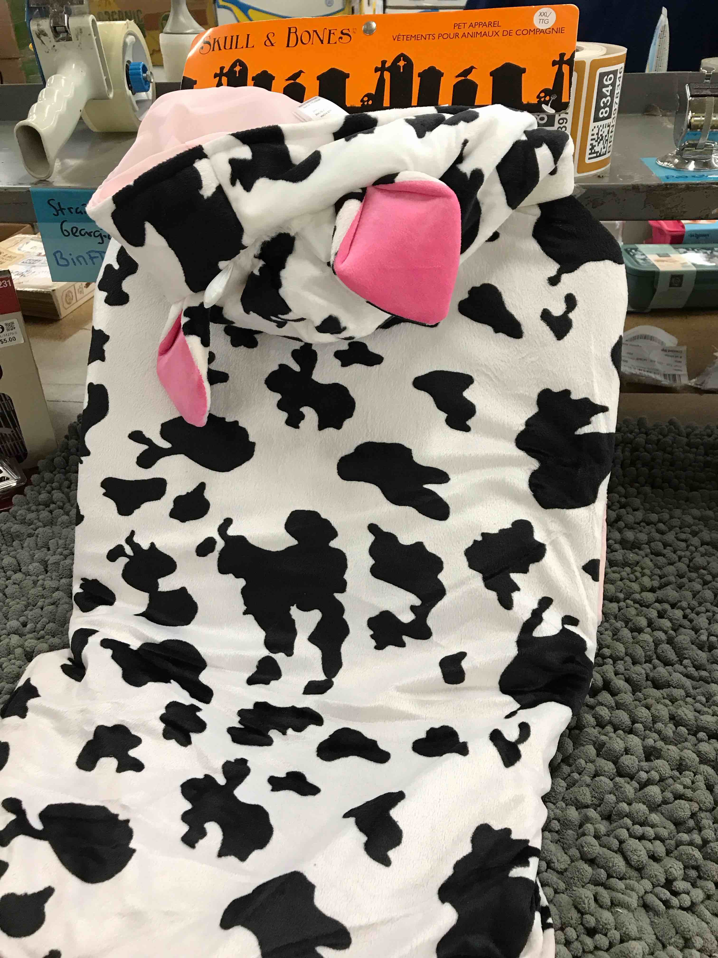 Condition photo showing New/Like New for cow pet costume