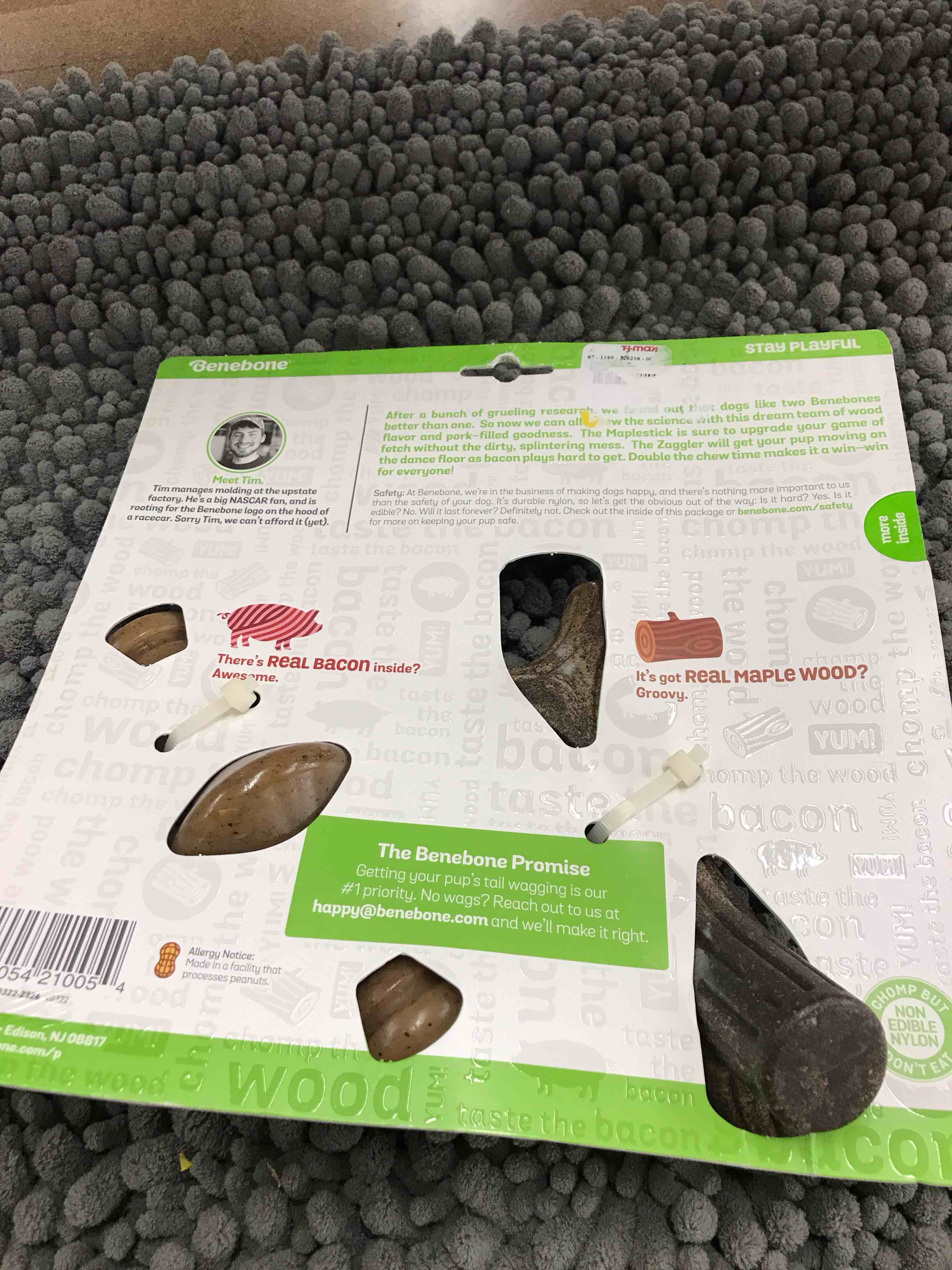 Condition photo showing New/Like New for medium 2 pack benebone