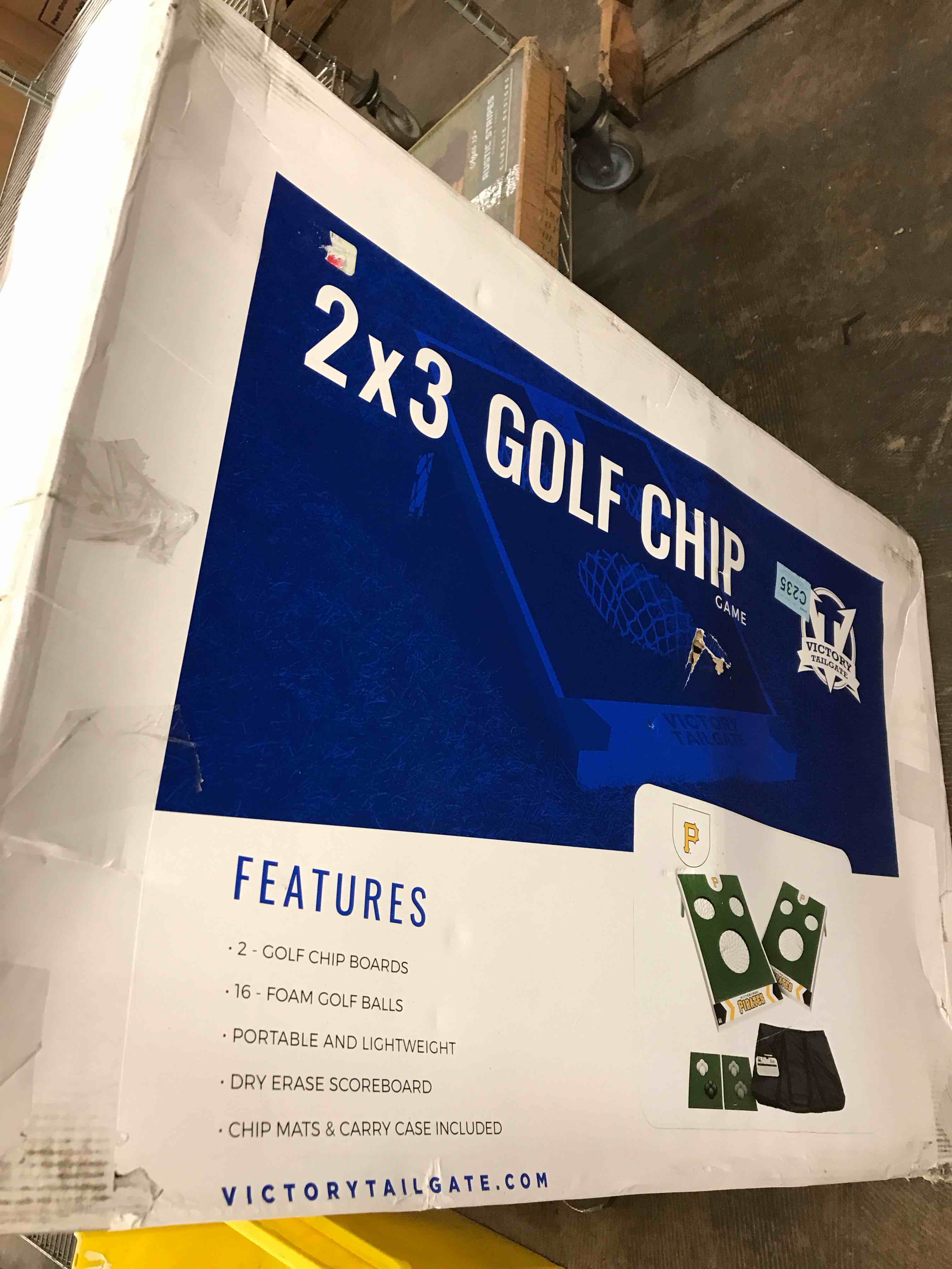 Condition photo showing Good Condition for pirates 2x3 golf chip game