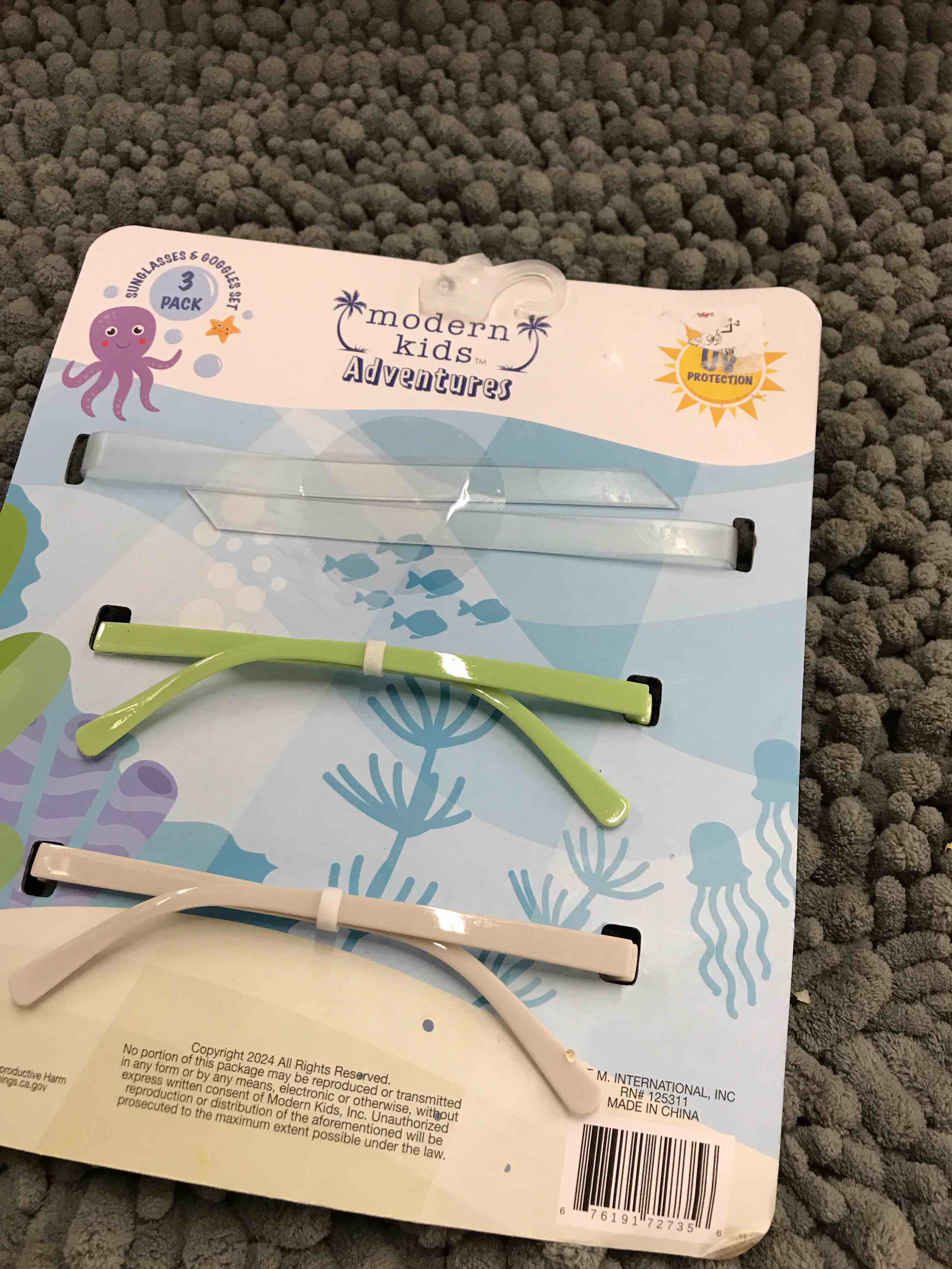 Condition photo showing New/Like New for 3 pack sunglasses