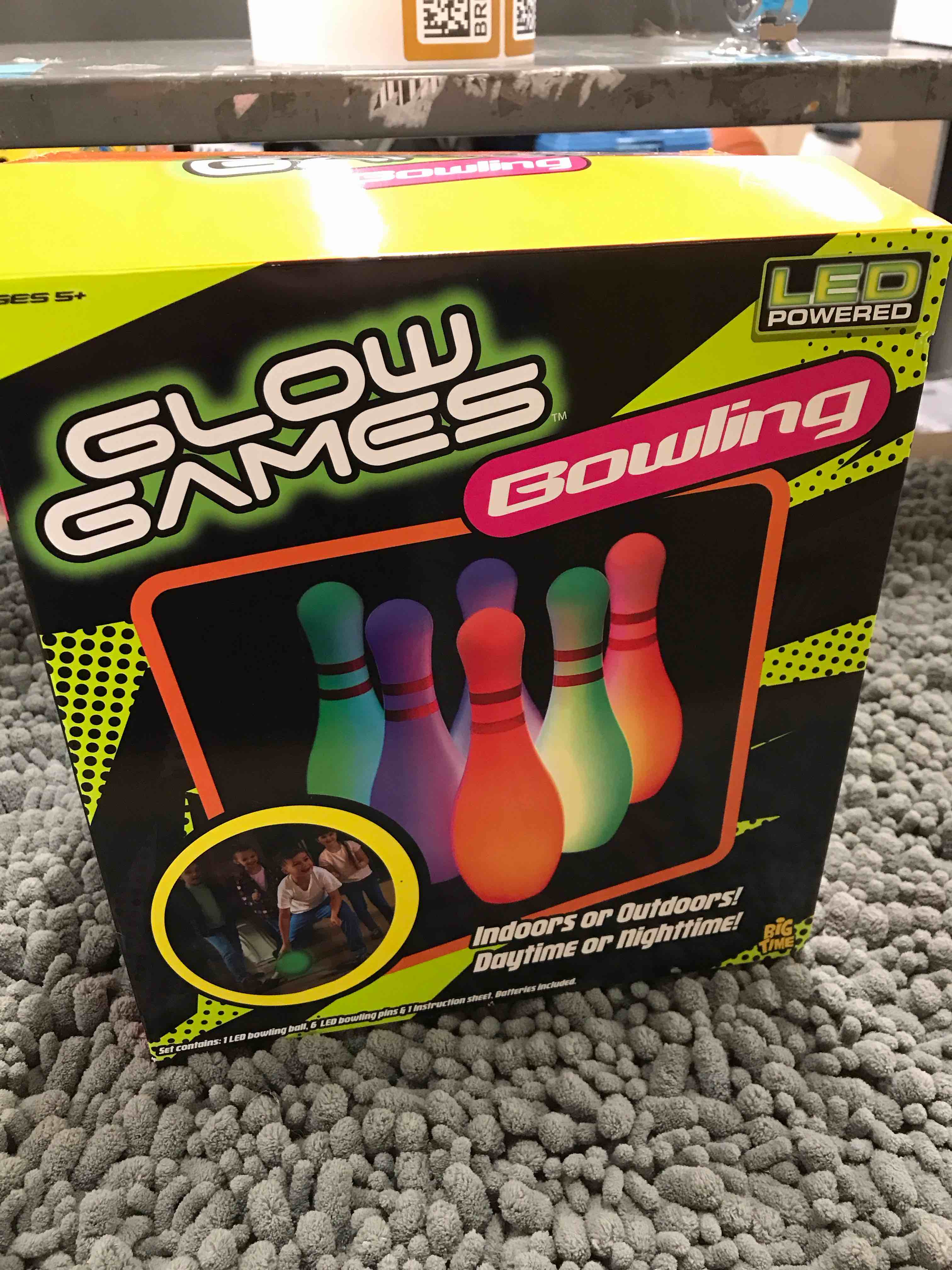 bowling glow game