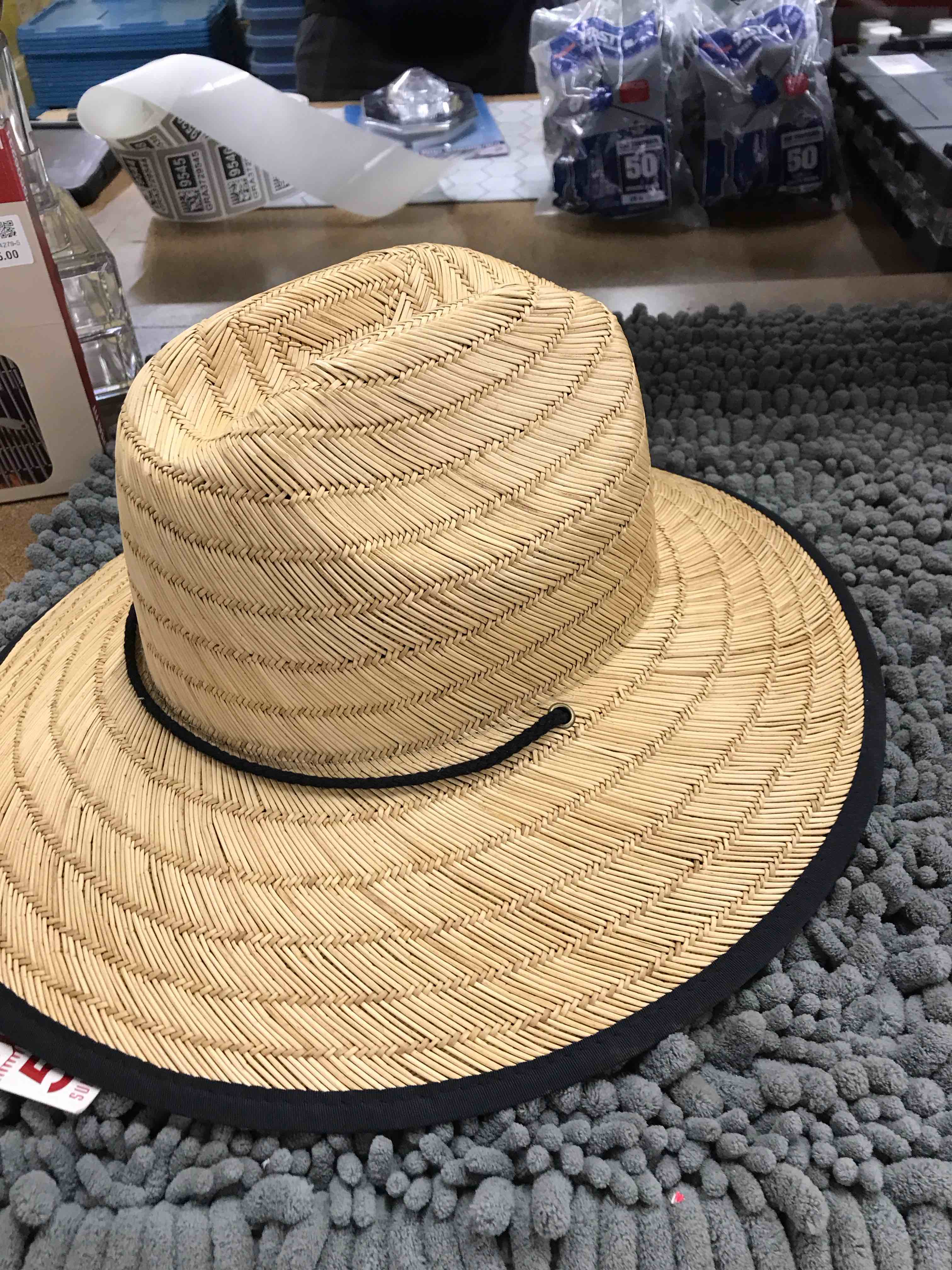 Condition photo showing New/Like New for men’s black brim straw hat