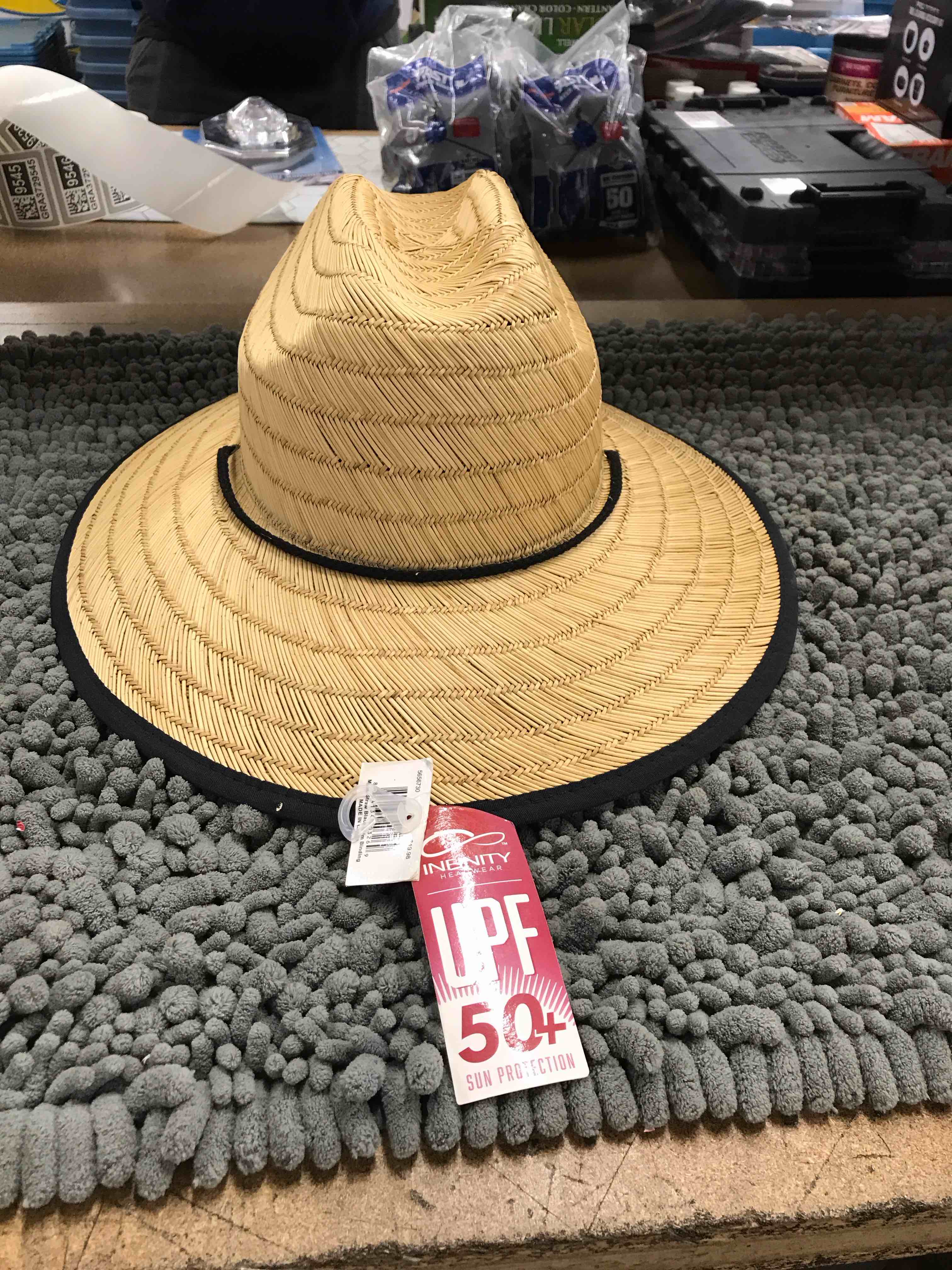 men’s black brim straw hat