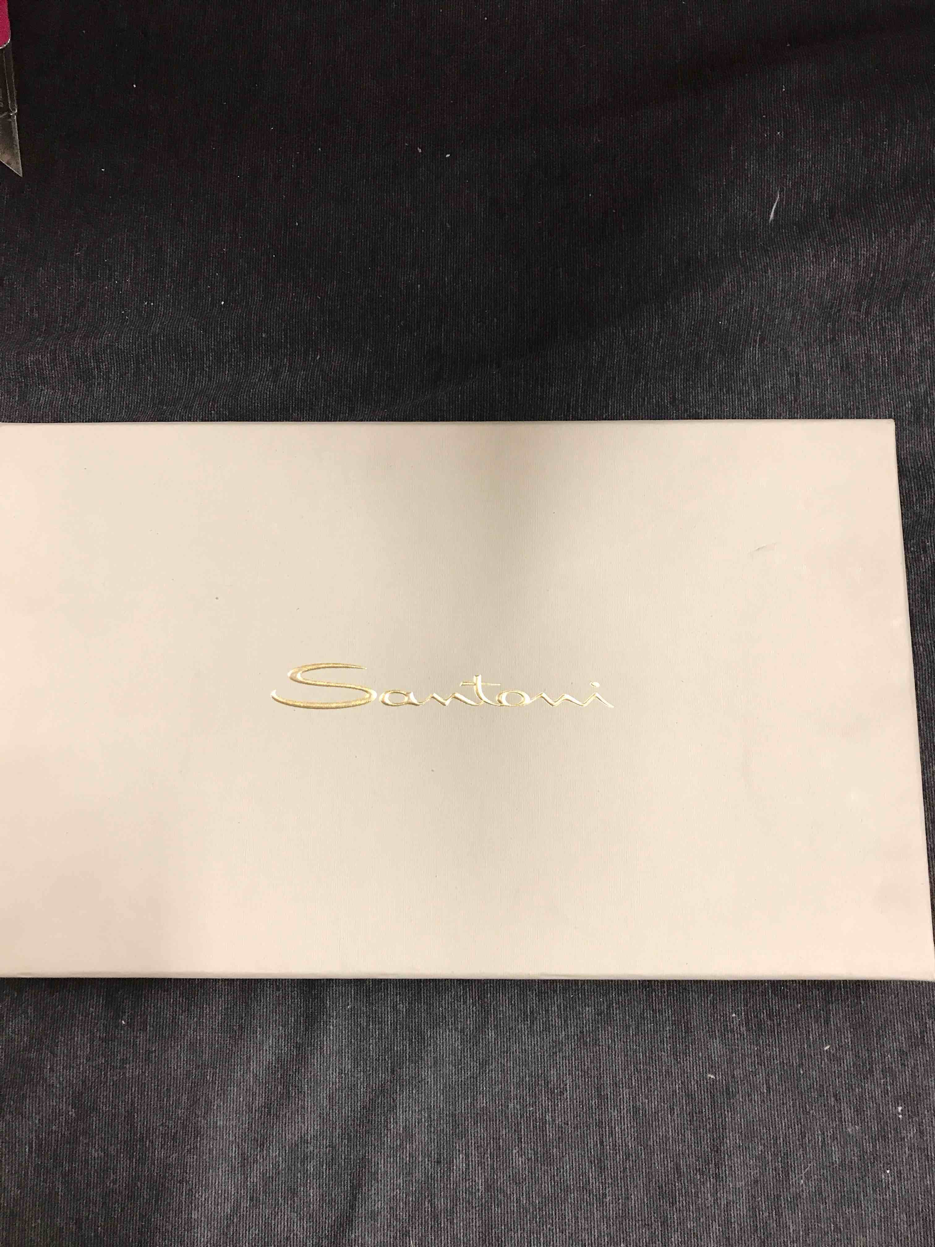 Surprise Finds & Deep Discounts