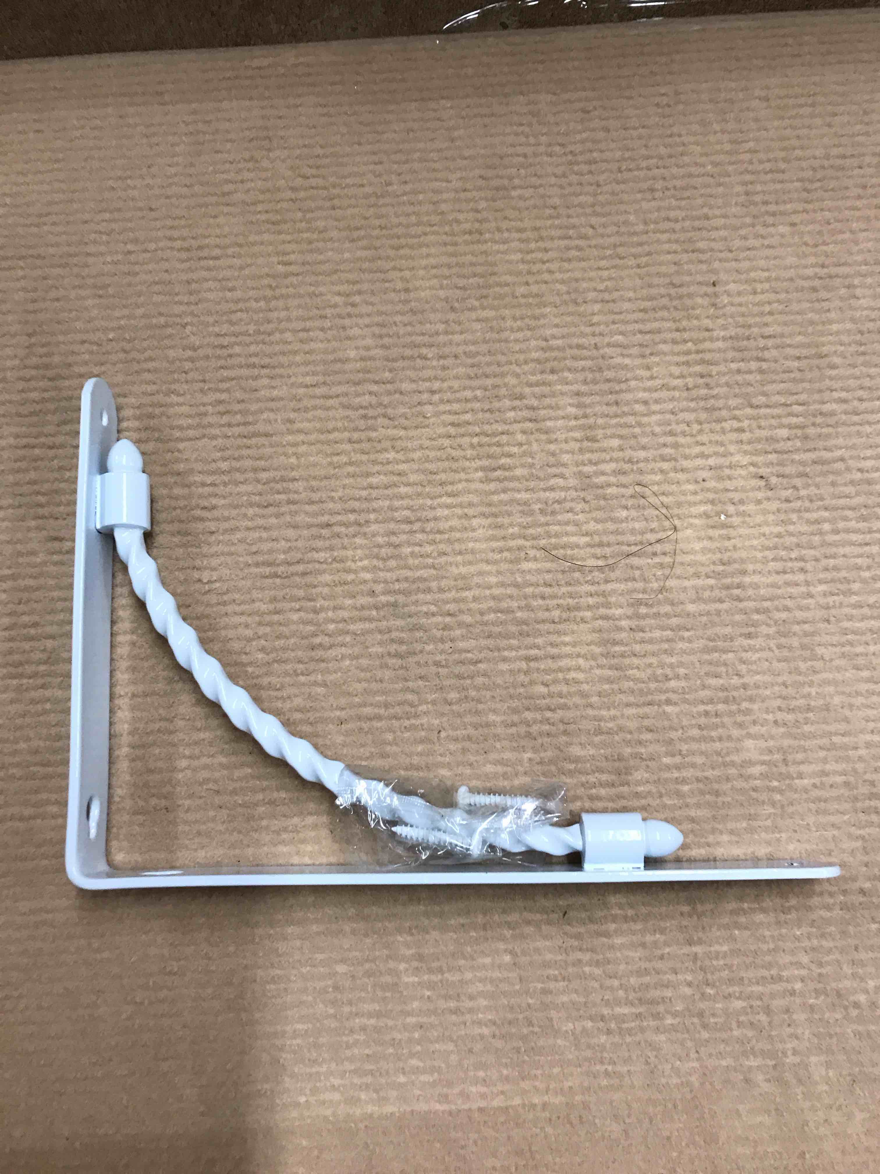 Brackets set of four