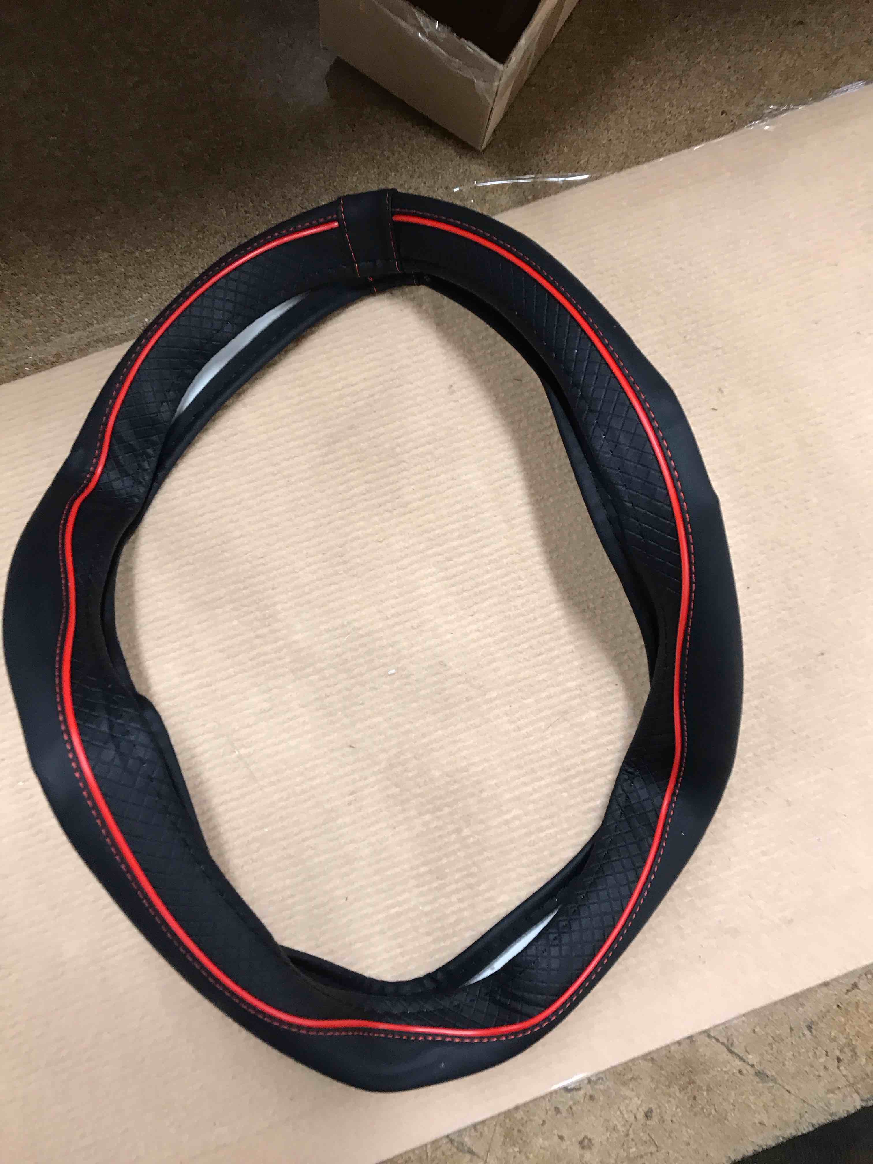 Steering wheel cover 