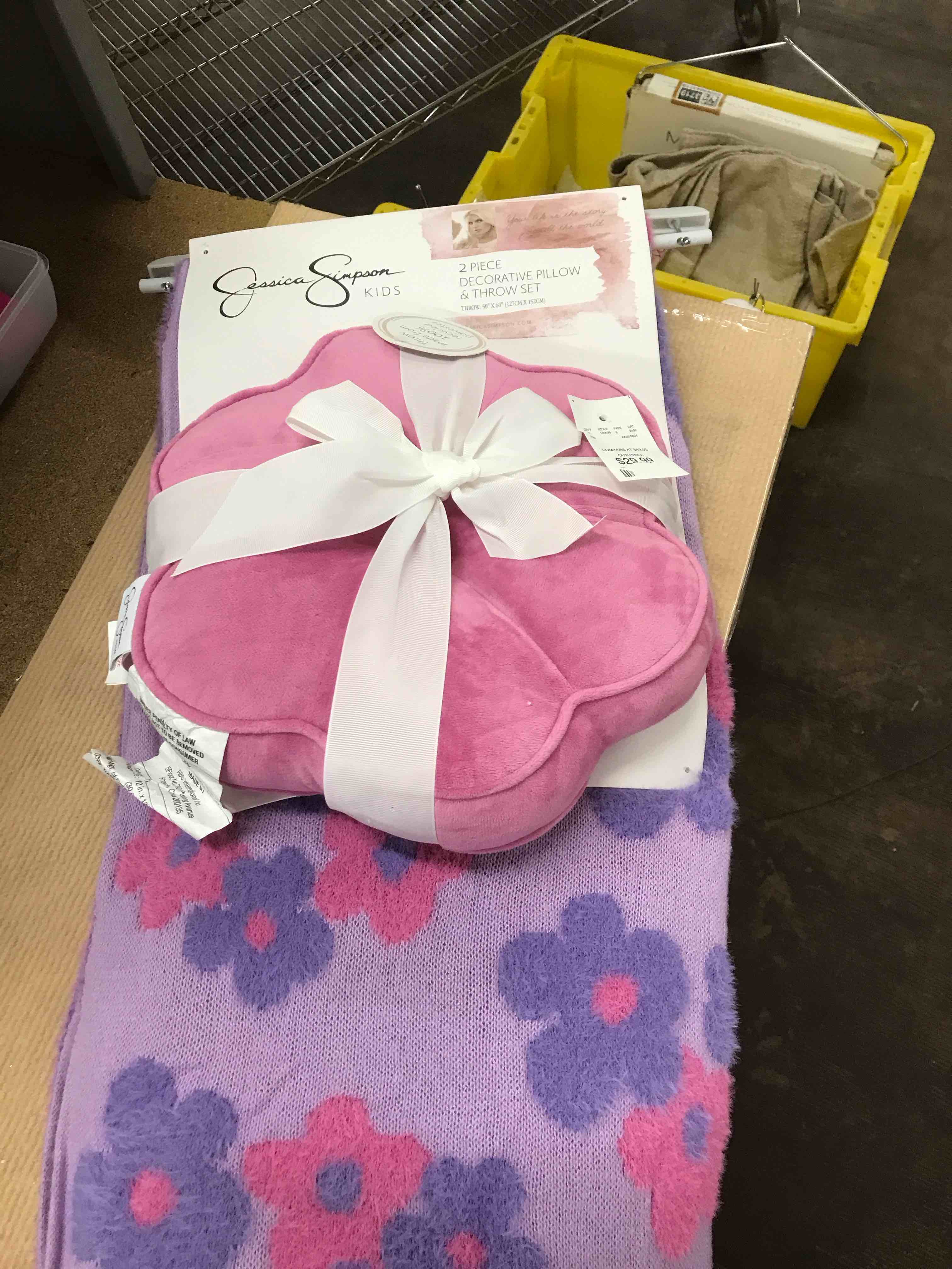 Jessica Simpson Pillow and Throw set