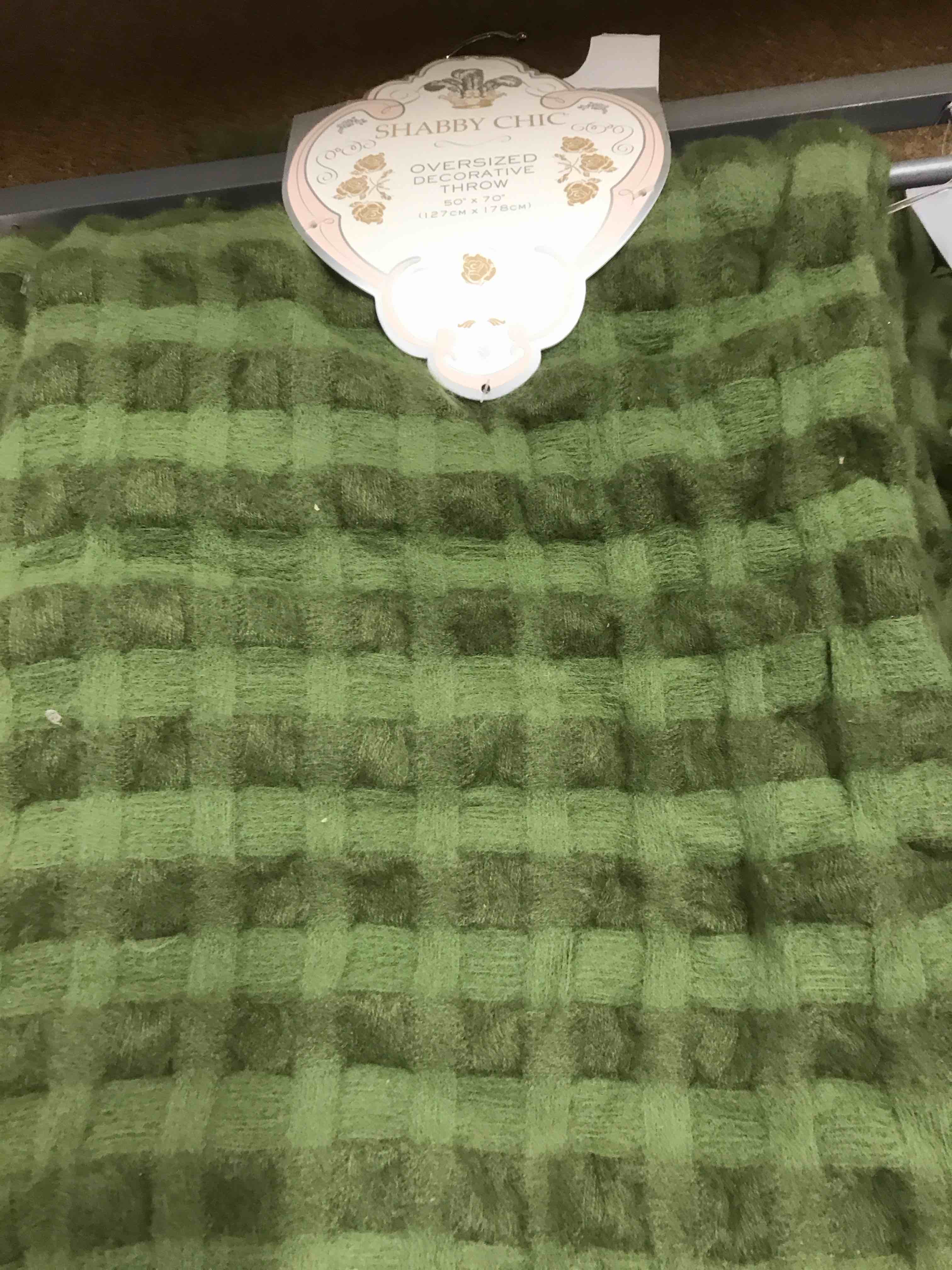 Condition photo showing New/Like New for Throw