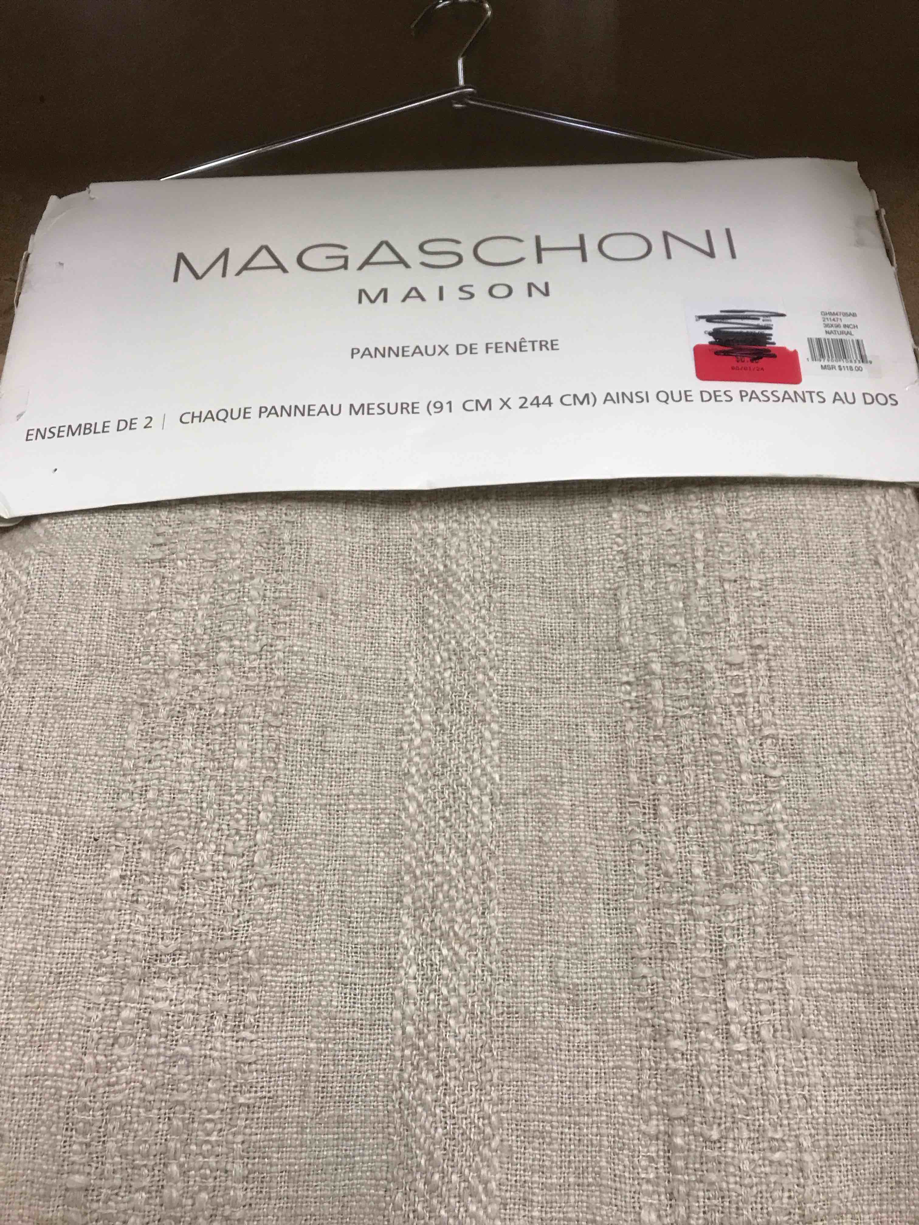 Condition photo showing New/Like New for Curtains 