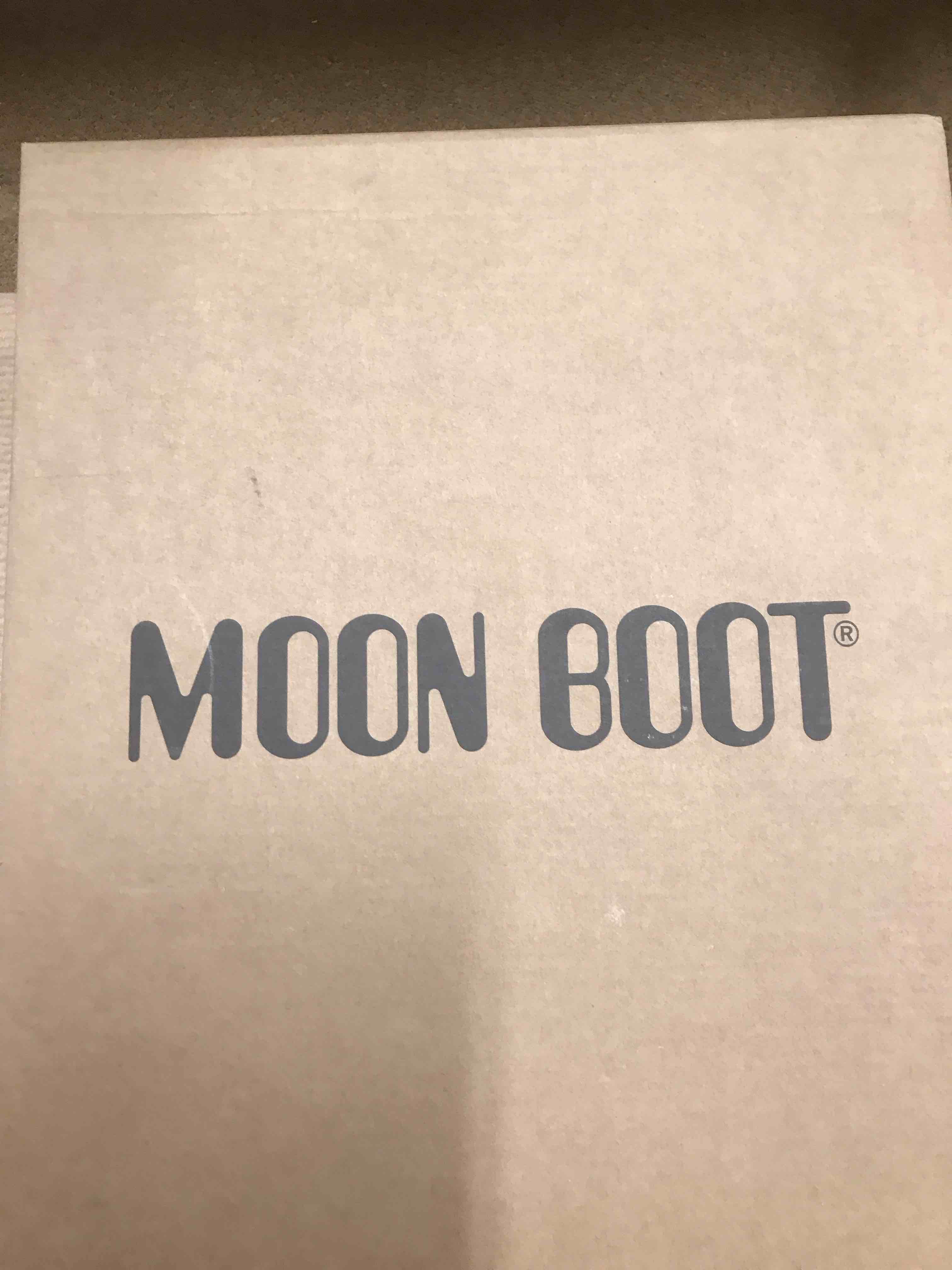 Moon Boots