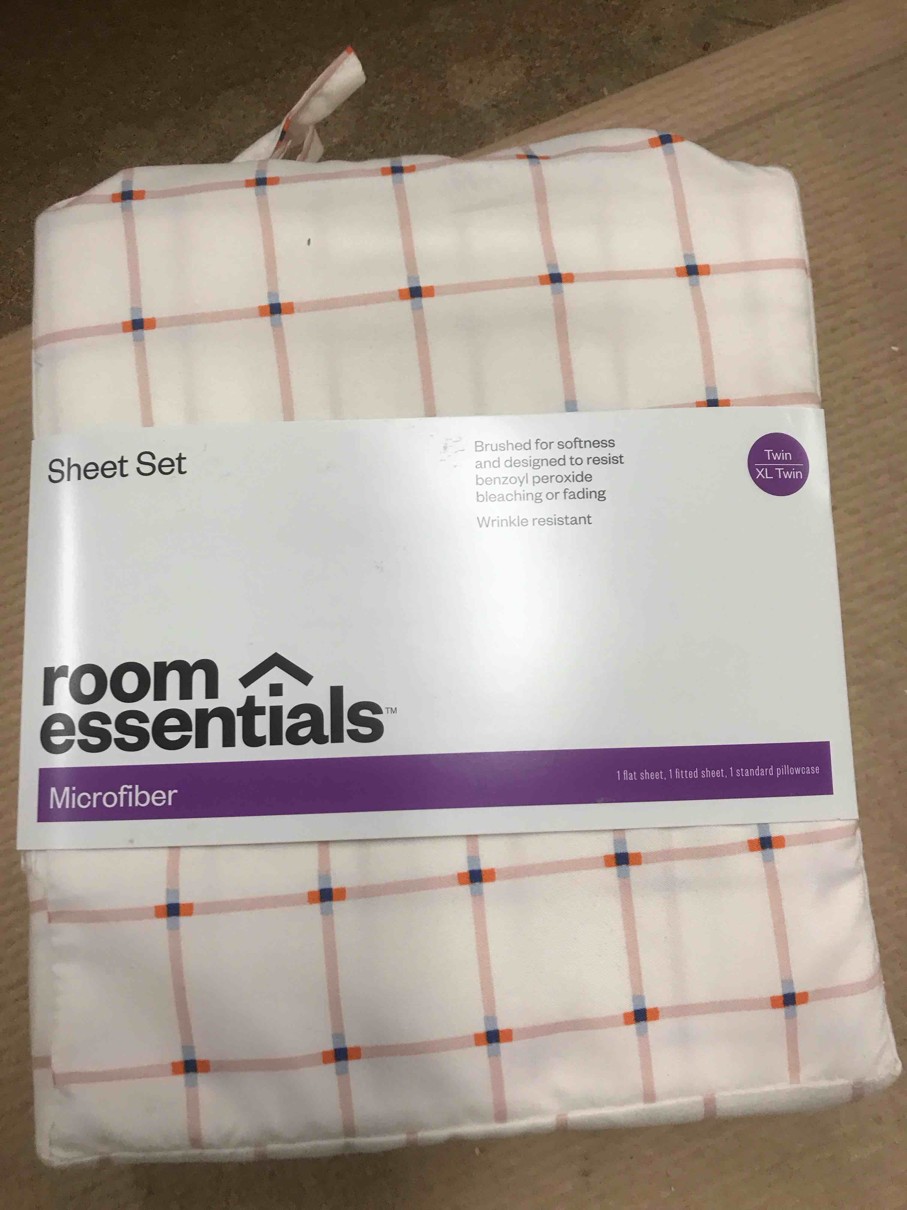 Condition photo showing New/Like New for Twin/Twin Extra Long Microfiber Sheet Set Pink Grid - Room Essentials™
