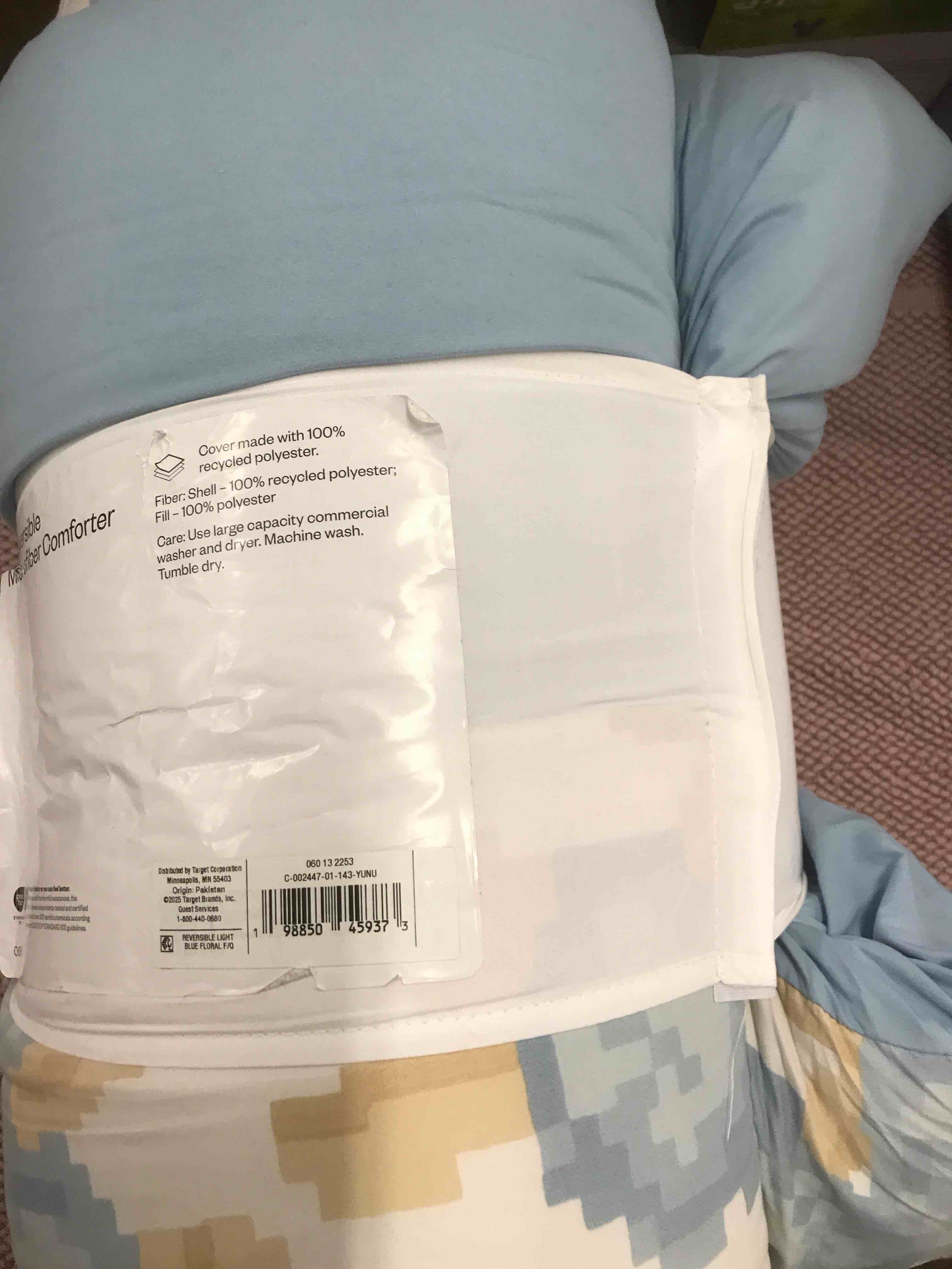 Full/Queen Microfiber Comforter Reversible Light Blue Floral - Room Essentials™